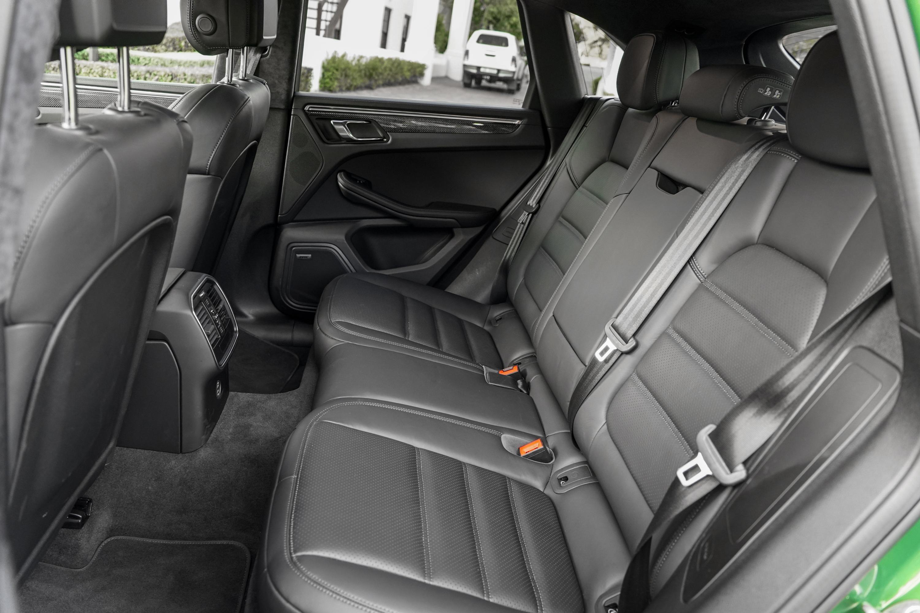 保时捷macan搭载2.9涡轮增压发动机(直喷)匹配湿式双离合的组合.