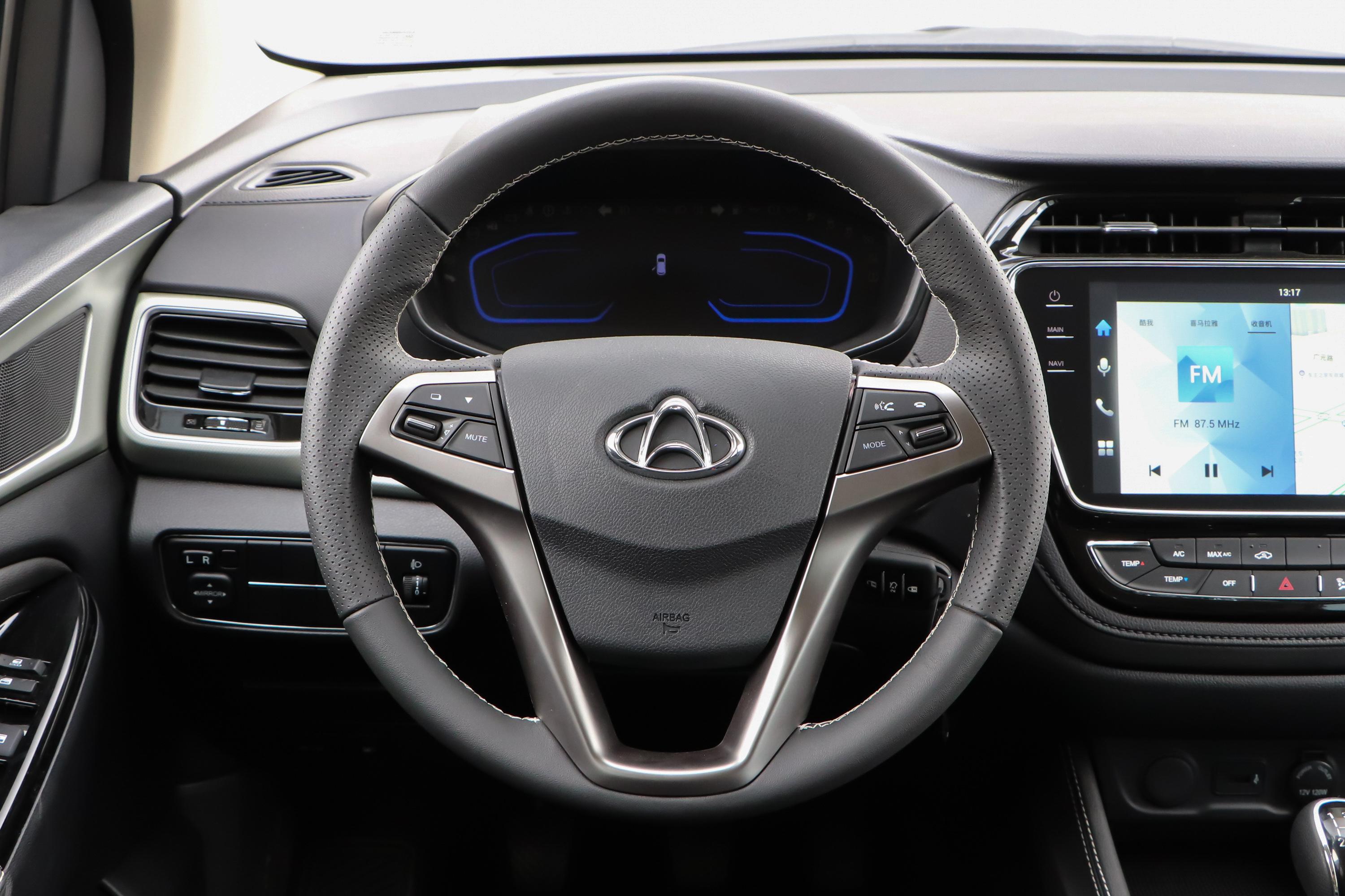 长安欧尚a800车尾方向盘气囊