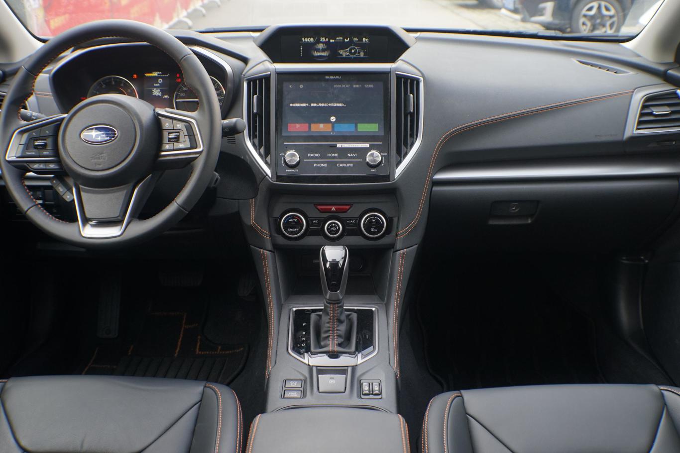 斯巴鲁xv2.0i cvt 四驱 豪华版 eyesight 国vi中控台整体