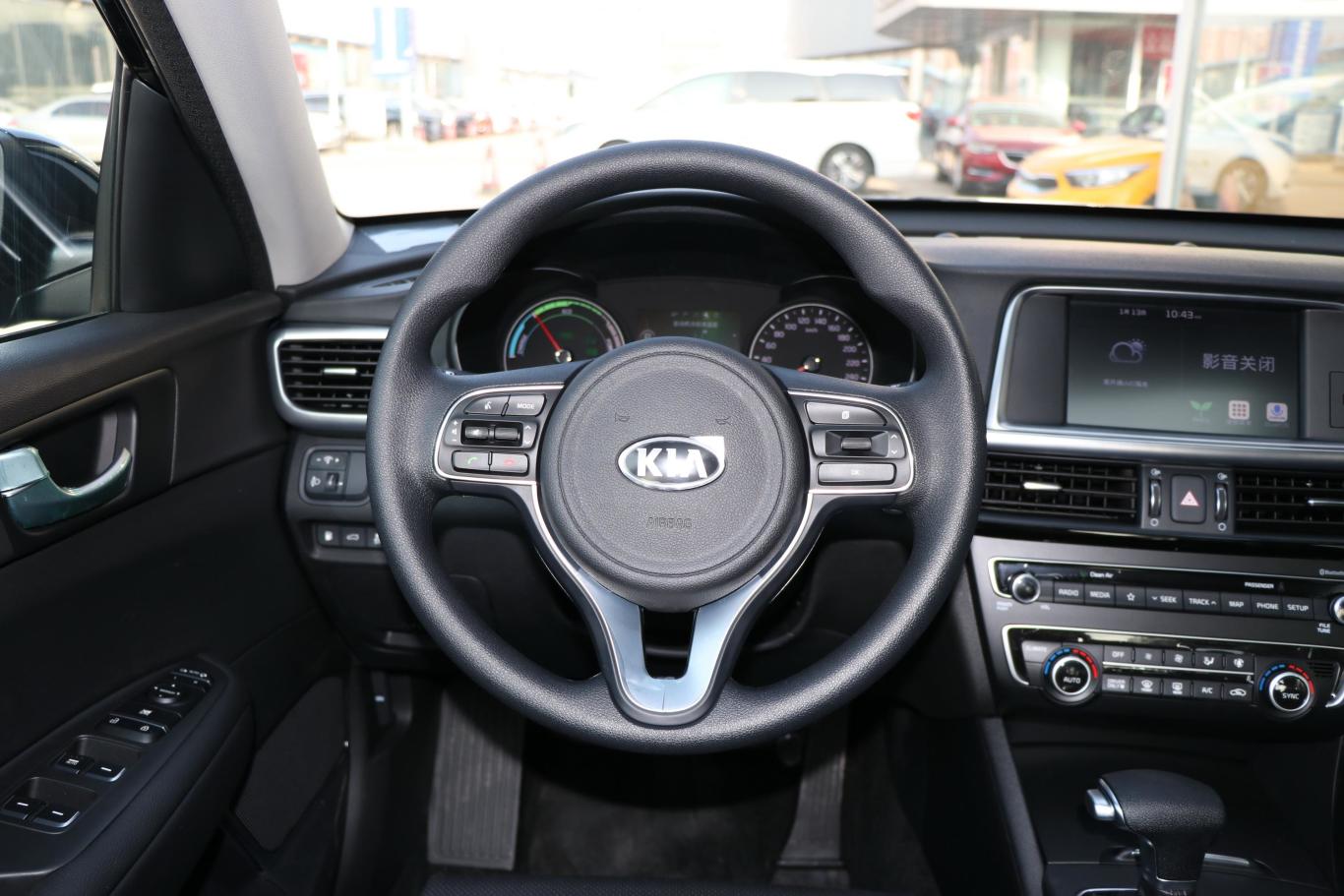 起亚k5 phev2.0l 手自一体 gls方向盘