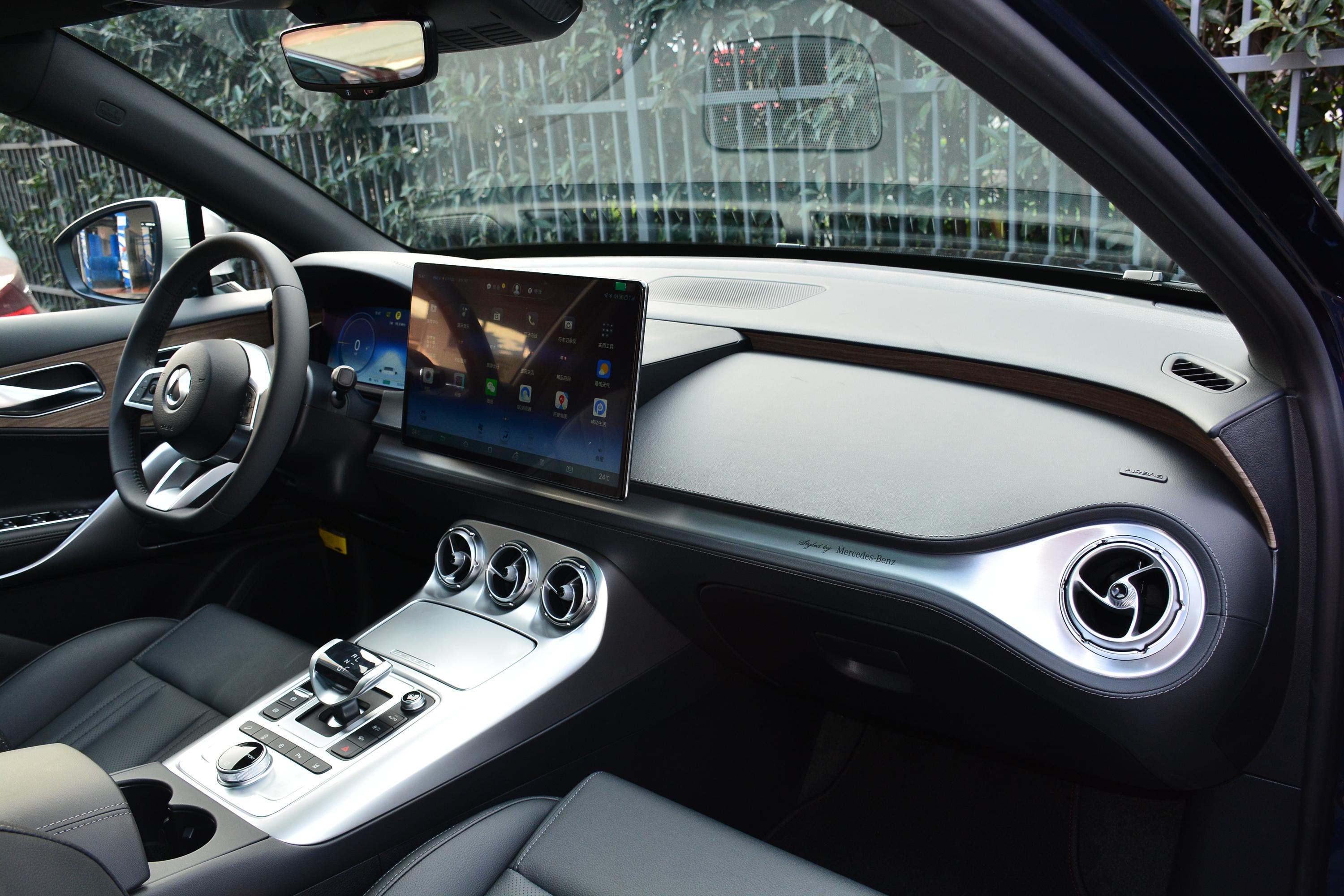 腾势x 纯电动车灯-座椅-气囊-易车