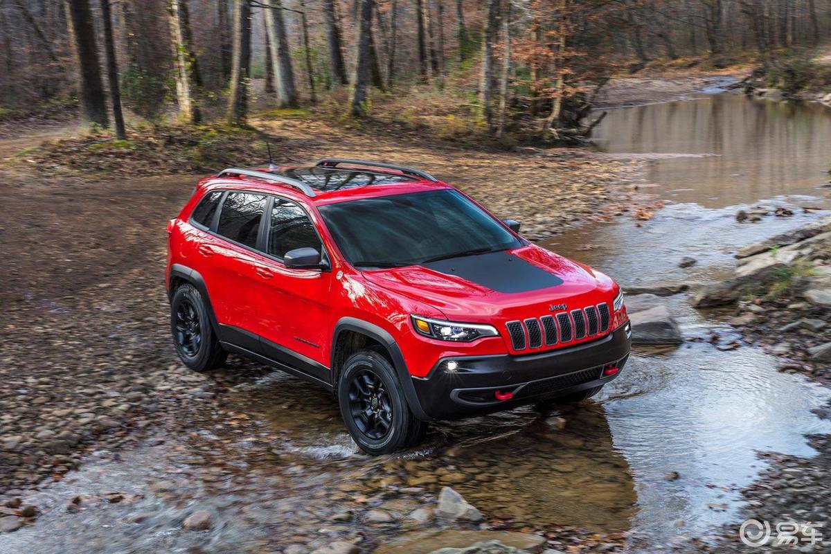 【自由光2021款2.0t 四驱 80周年纪念版汽车图片-汽车图片大全】-易车