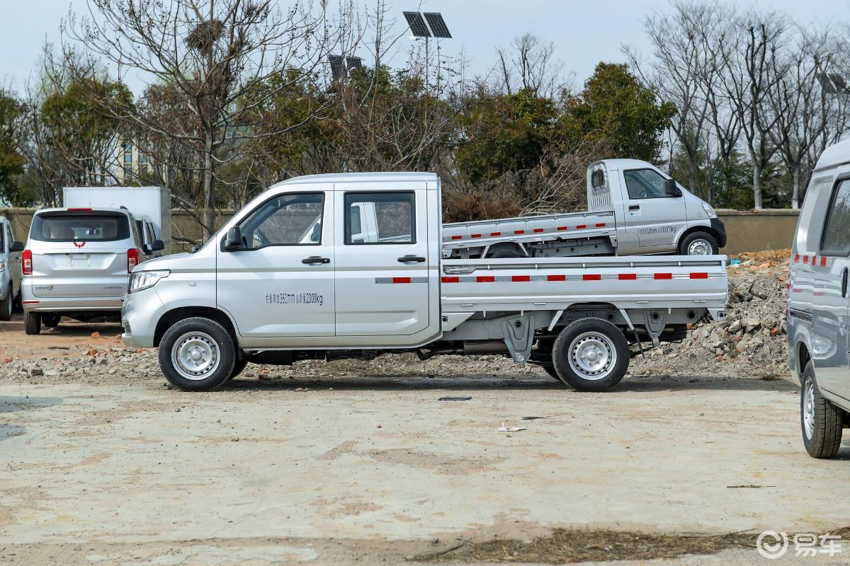 【五菱荣光新卡2020款1.