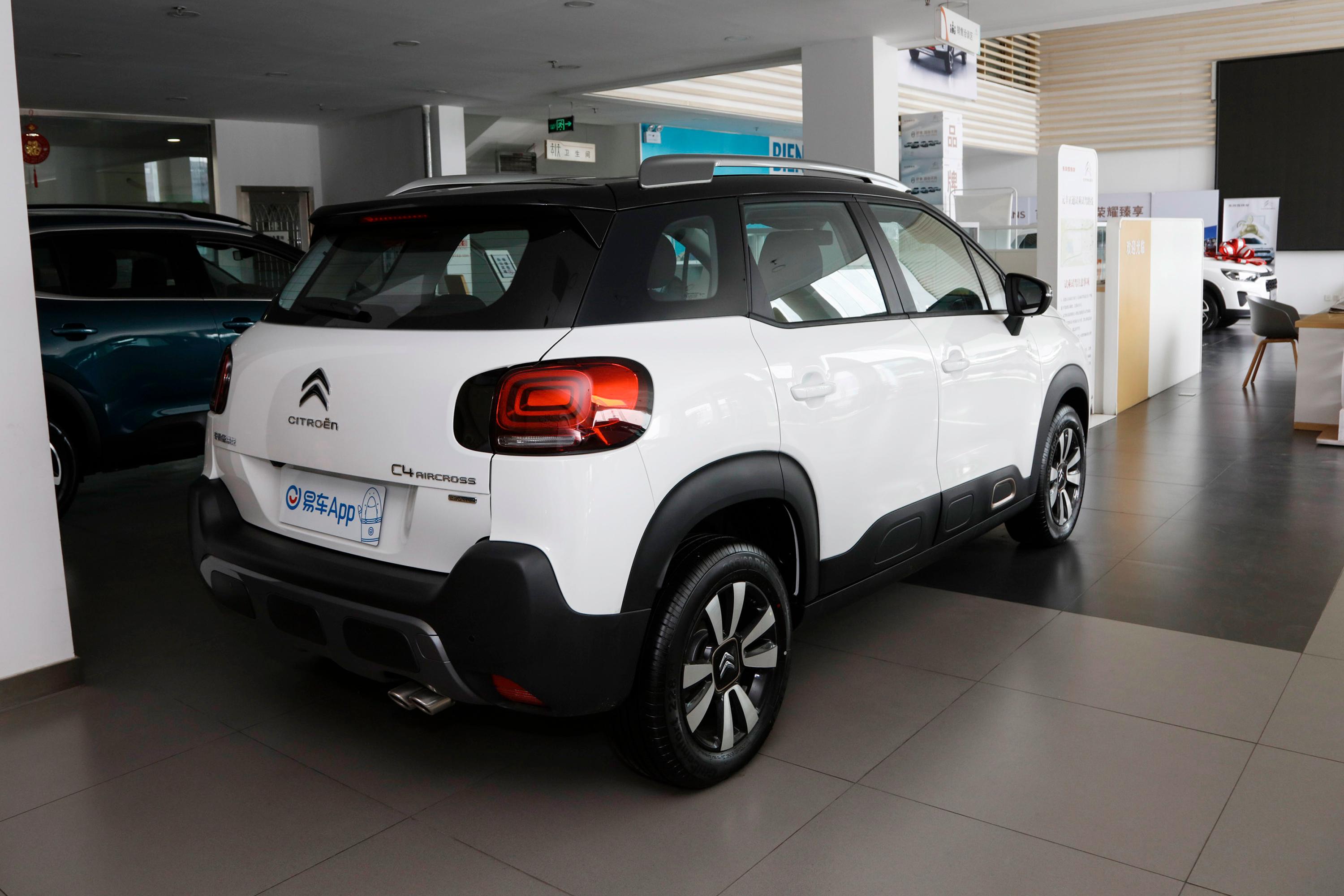 云逸c4aircross空间格栅