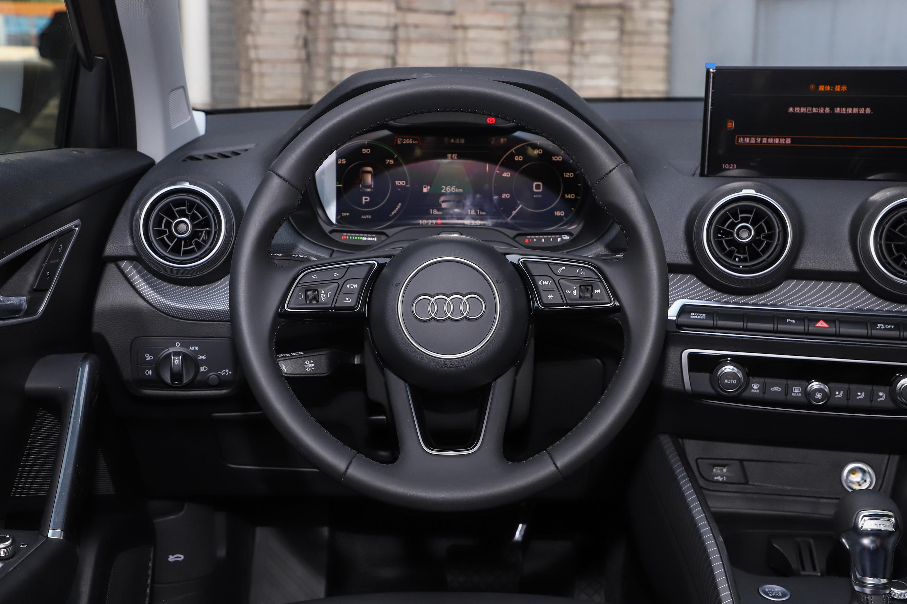 奥迪q2l 纯电动车尾_方向盘_气囊