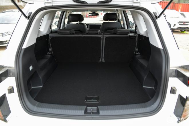 智能驾控新宝骏rm-5至高优惠1.3万元