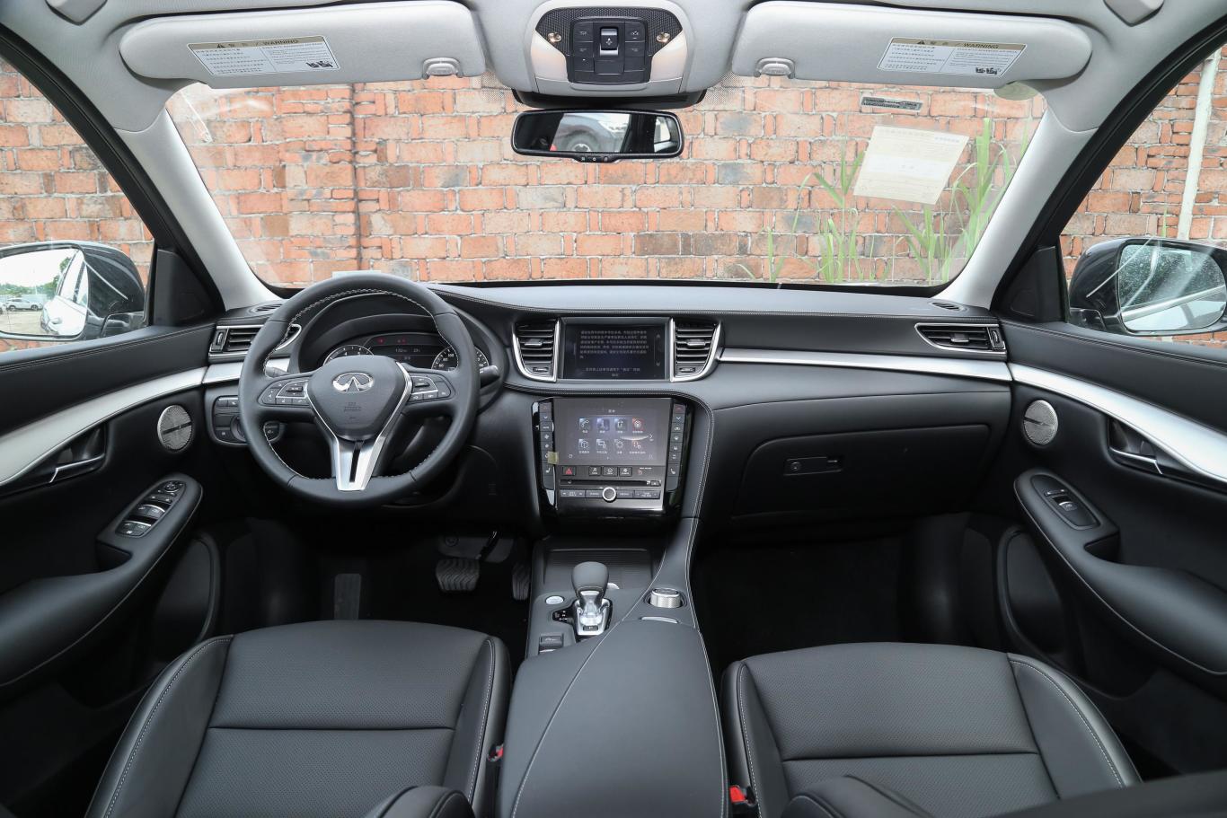 英菲尼迪qx502.0t 四驱 菁英版内饰全景正拍