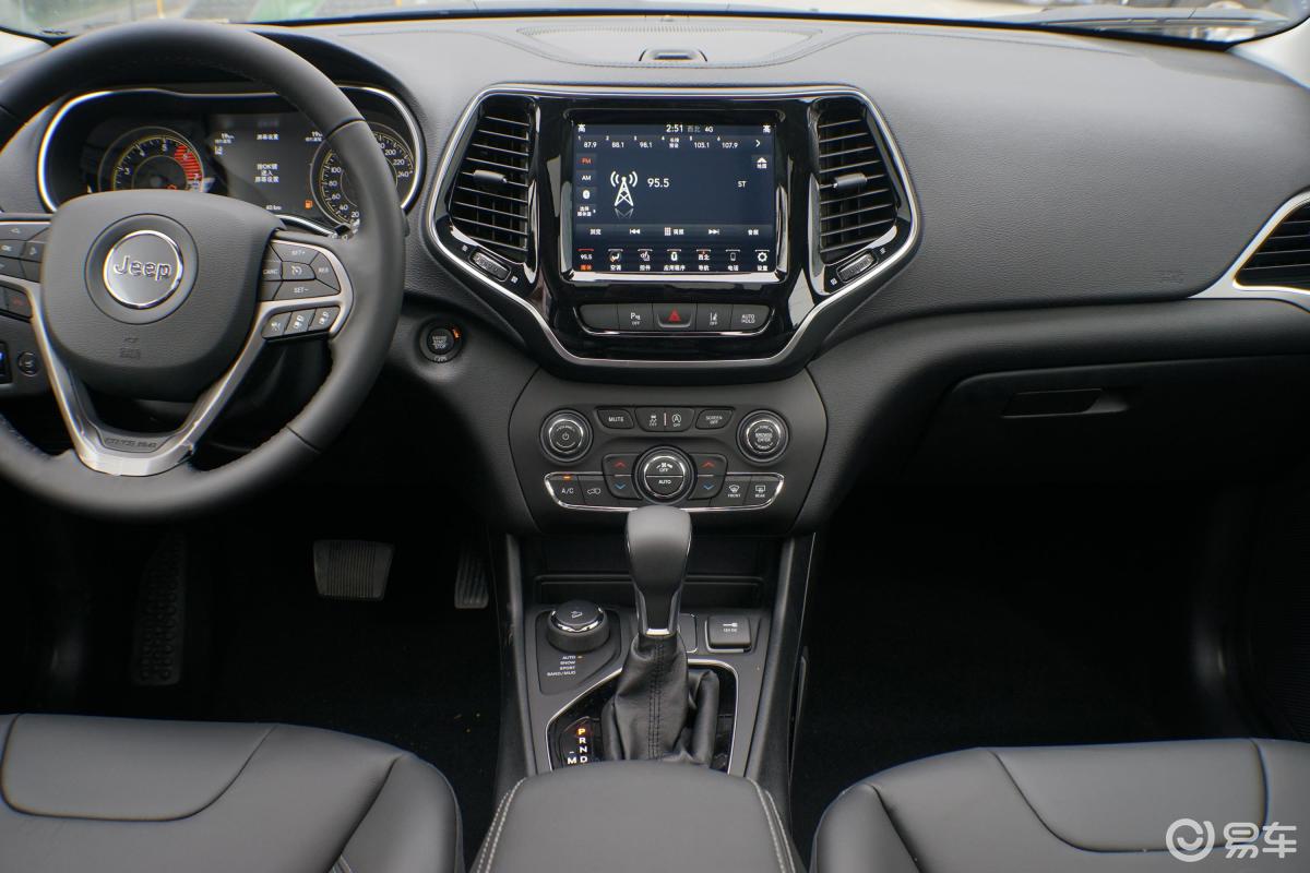 【自由光2020款2.