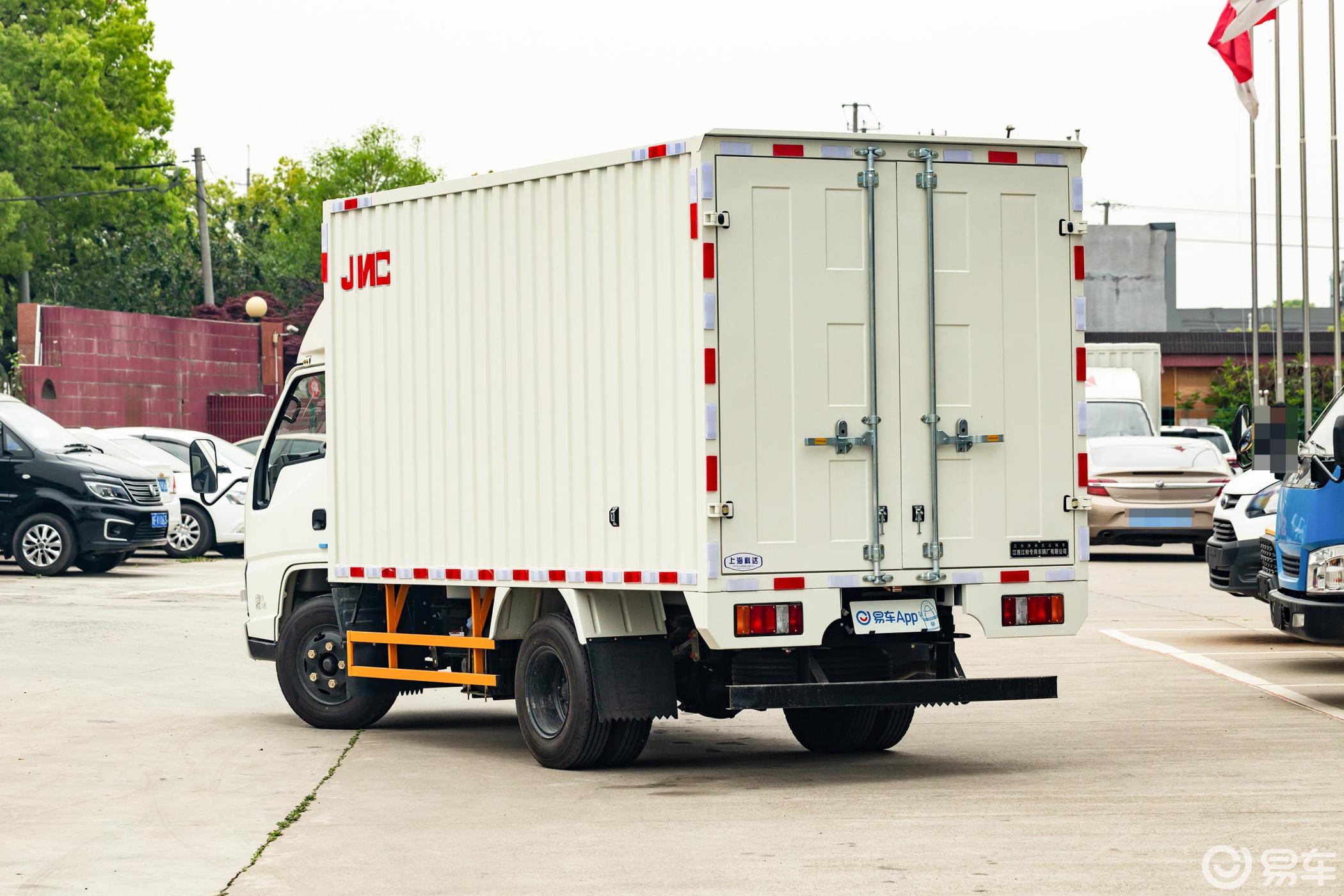 8t 手动 单排低货台2.83米高 国v