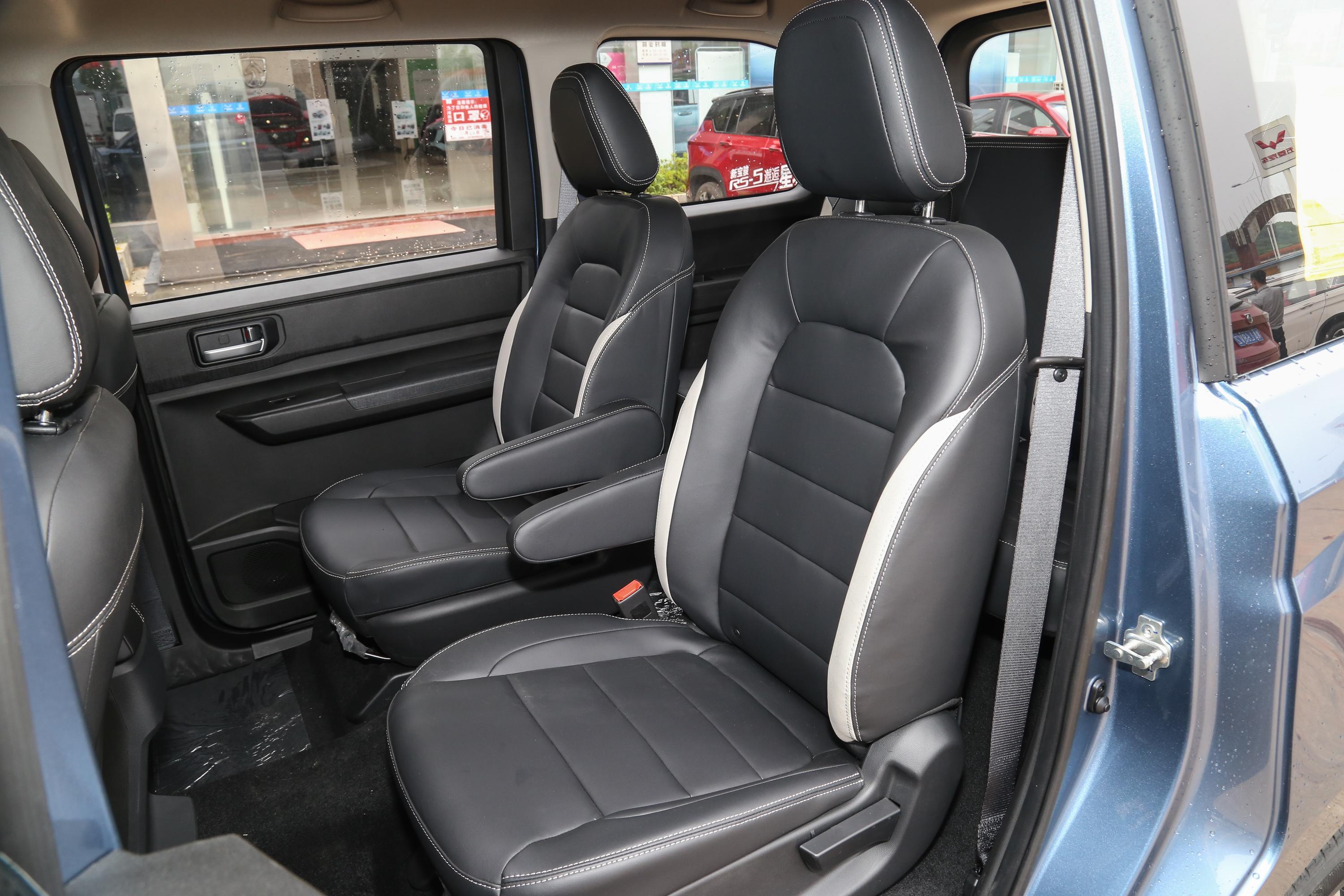 五菱宏光plus车头-方向盘-气囊-易车