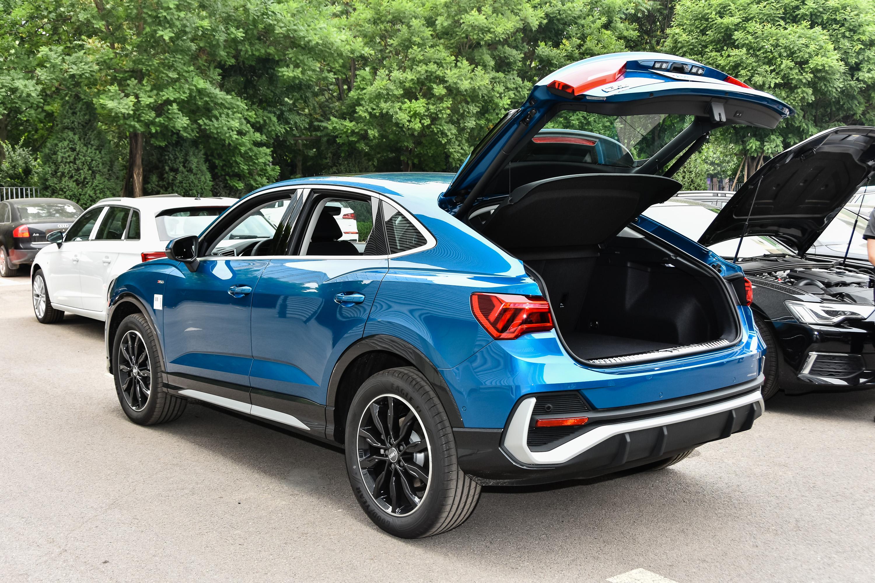 奥迪q3 sportback前脸-方向盘-气囊-易车