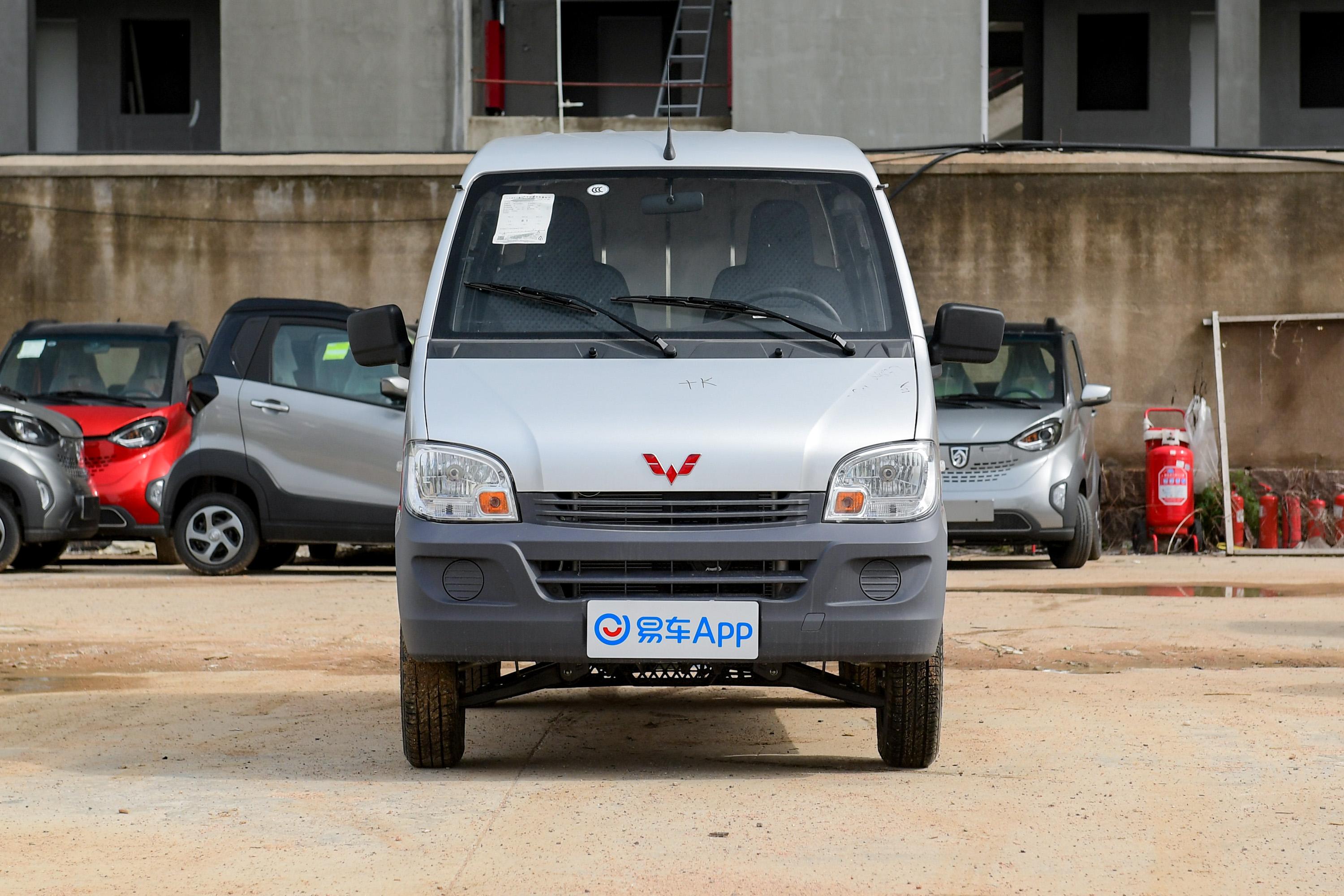 想买五菱之光怎么样 油耗动力与质感兼备_易车