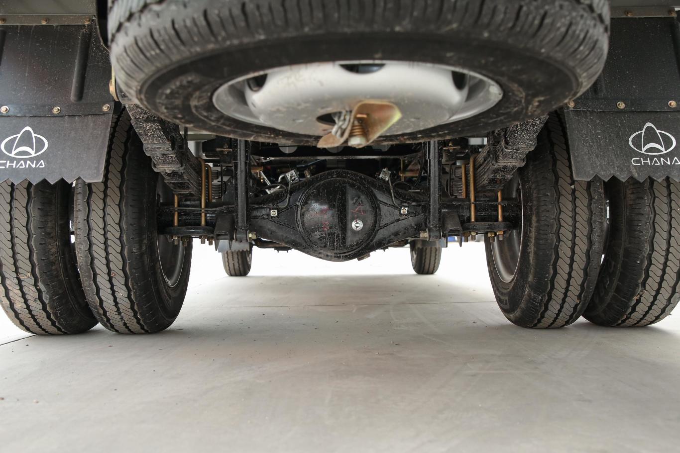 73米) sc1031frs6a2 汽油 国vi后悬架整体