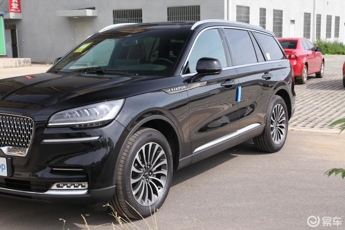 长安林肯  飞行家  2020款  2021款  2020款  3.0t 四驱 尊雅版  3.