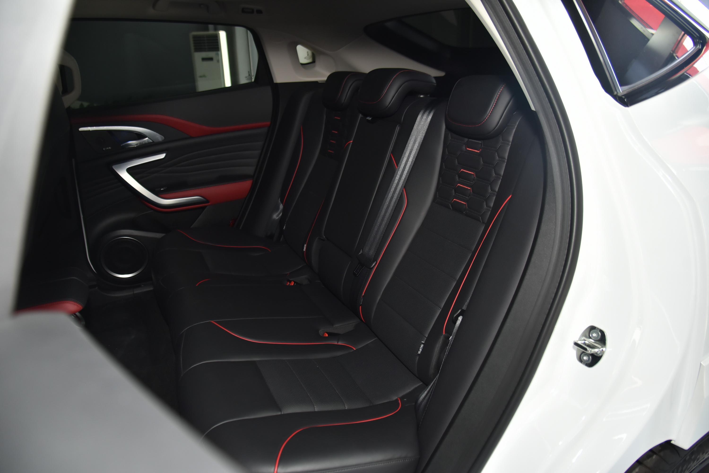 wey vv7 gt内饰_轴距_发动机