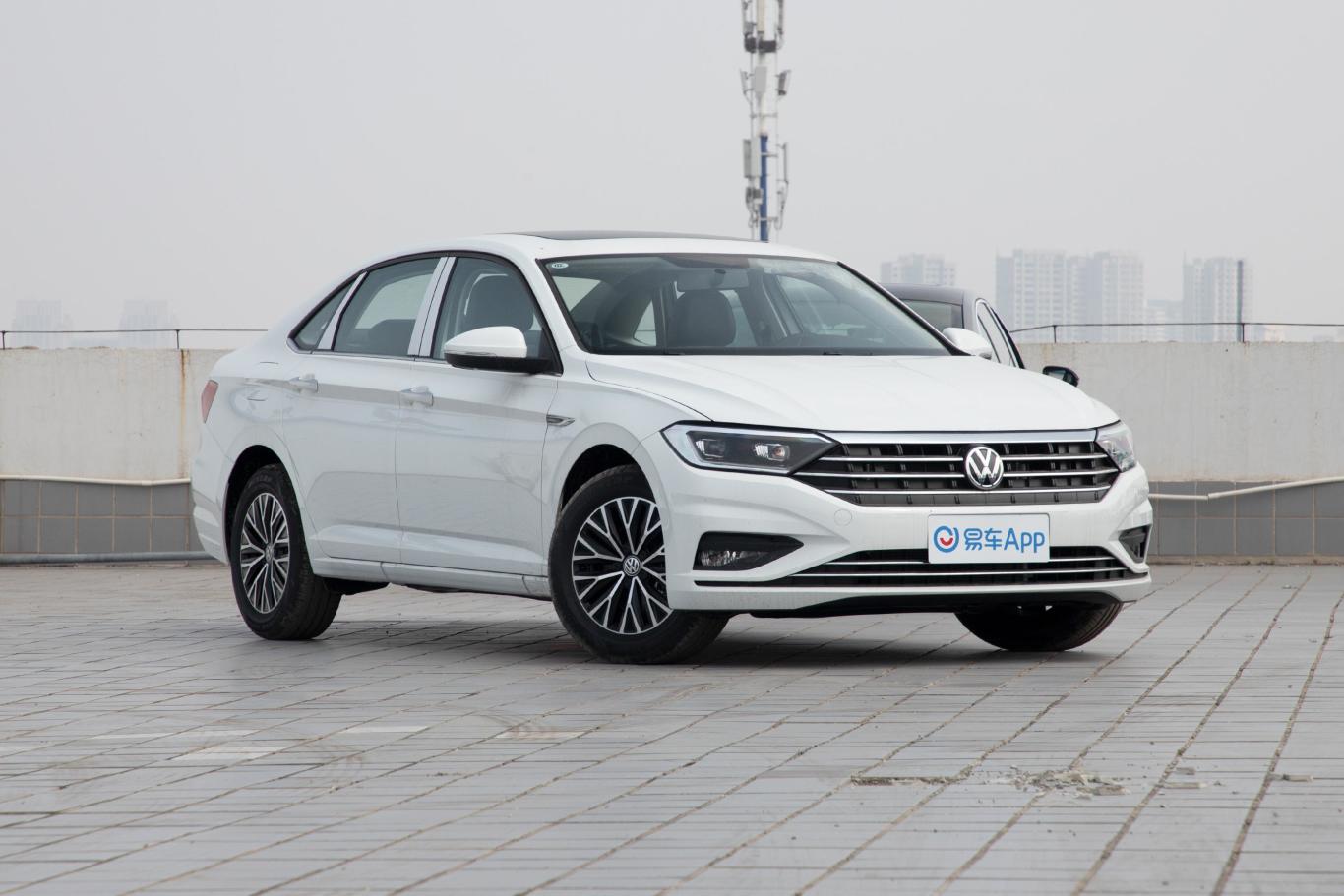 速腾200tsi 手动 舒适型 国v侧前45度车头向右水平