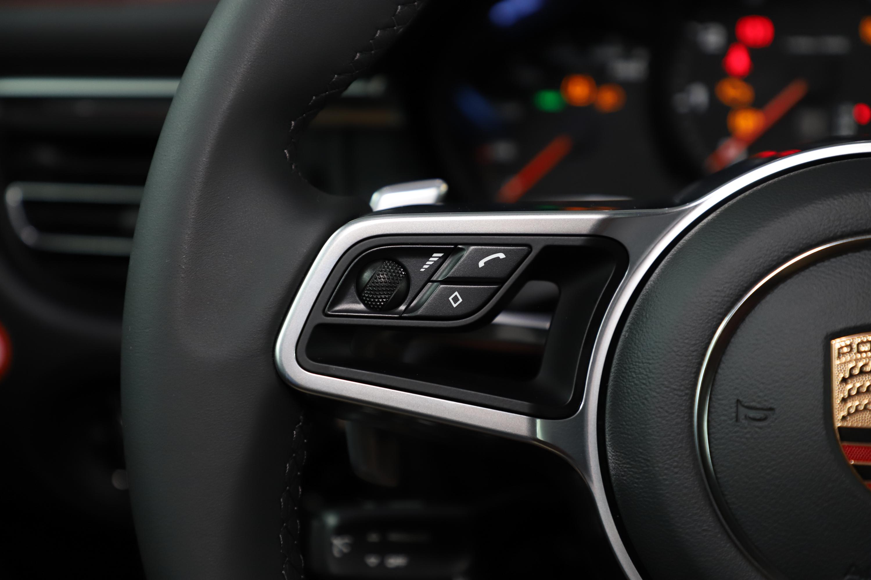 macan车头-方向盘-气囊-易车