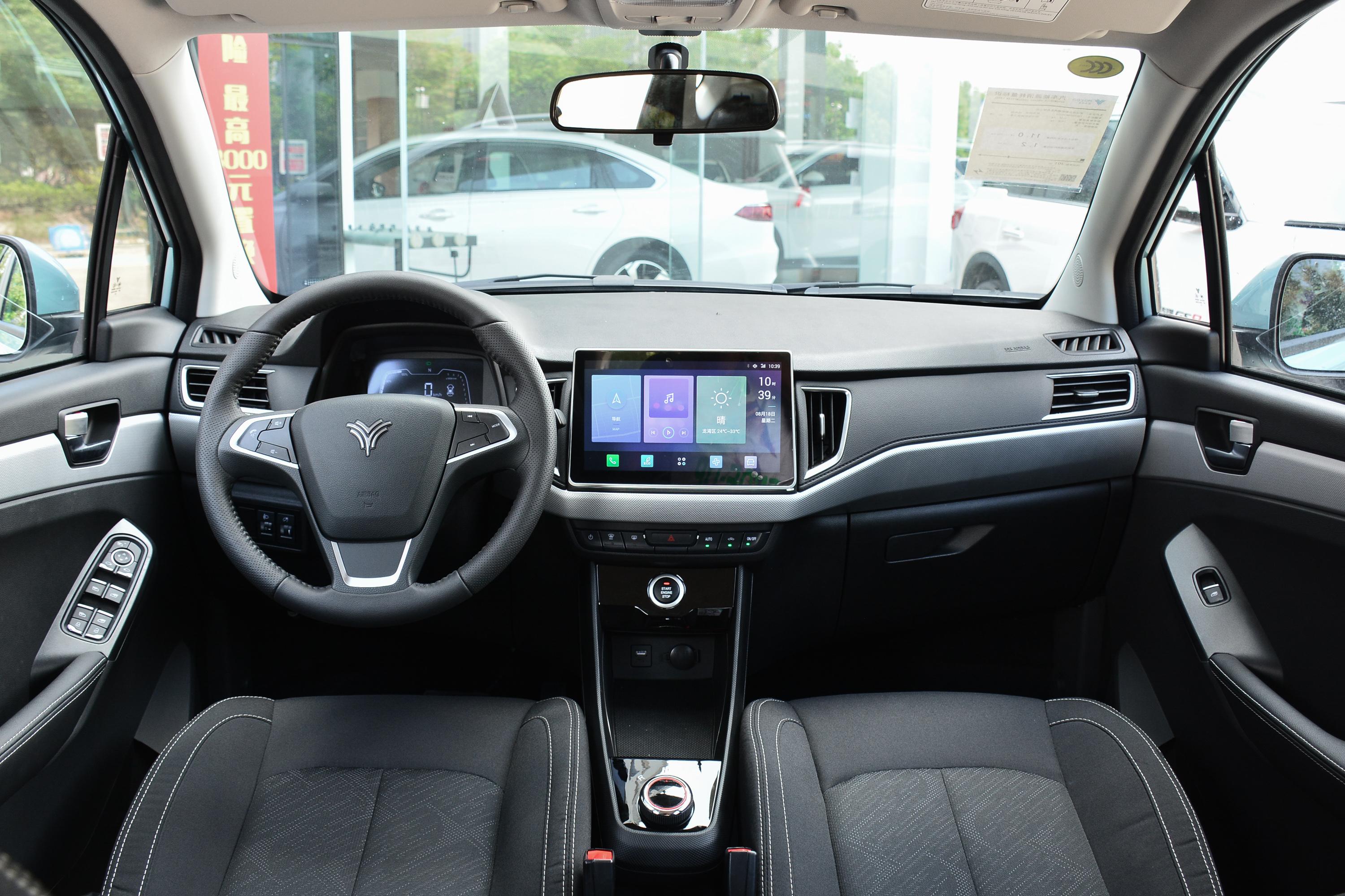 哪吒n01车灯-座椅-气囊-易车