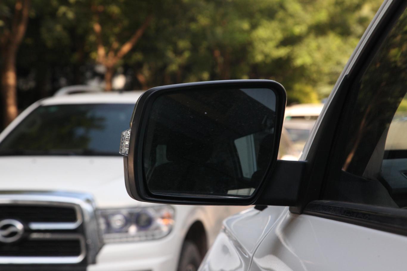 4t 手动两驱标双超豪华型 汽油后视镜镜面图片-汽车图片大全】-易车