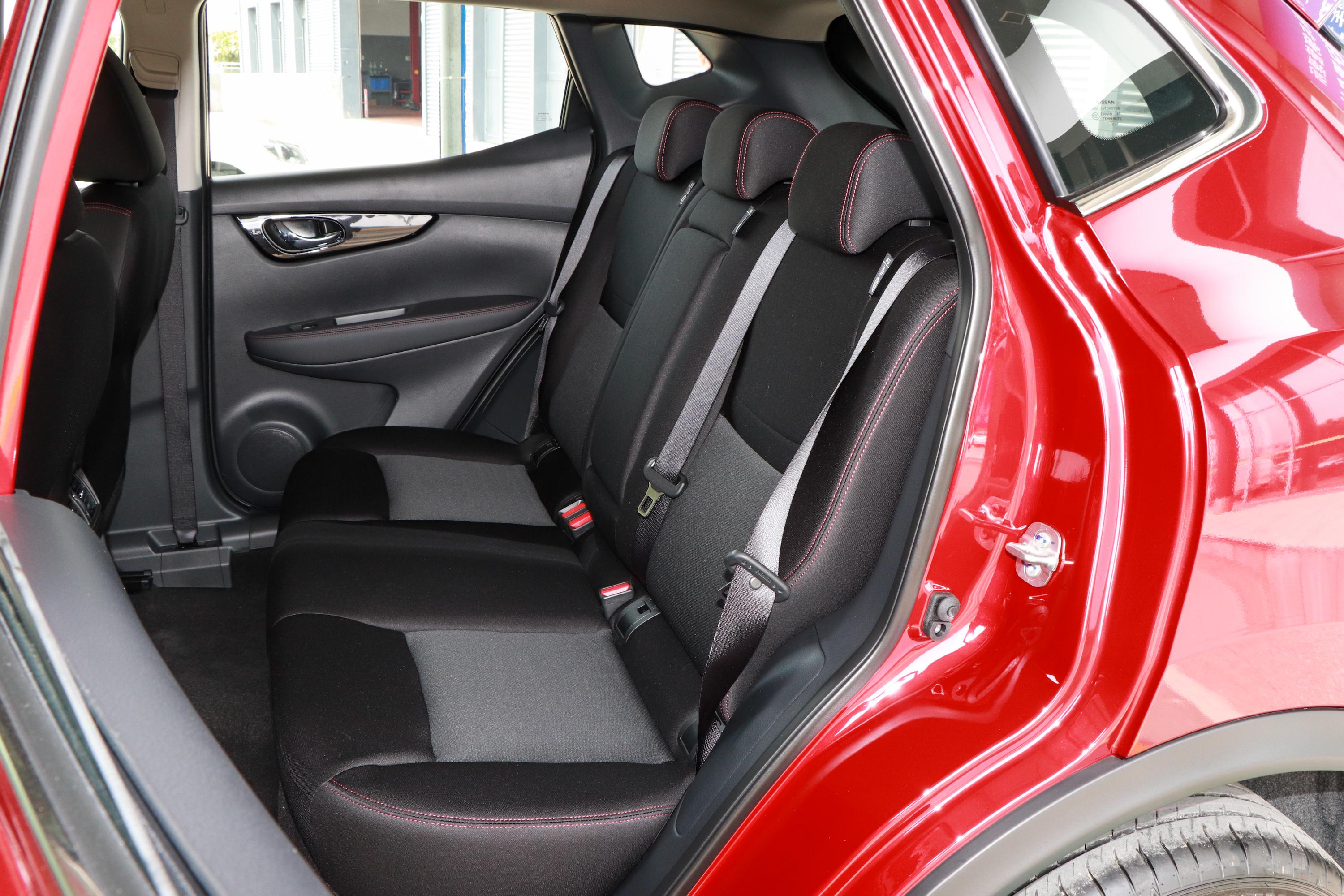 逍客内饰-后排-动力-易车