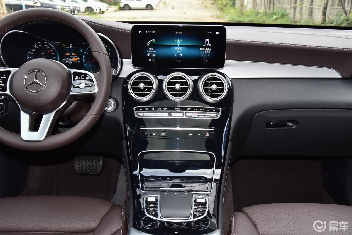 【奔驰glc2021款glc 260 l 4matic 动感型中控台整体汽车图片-汽车