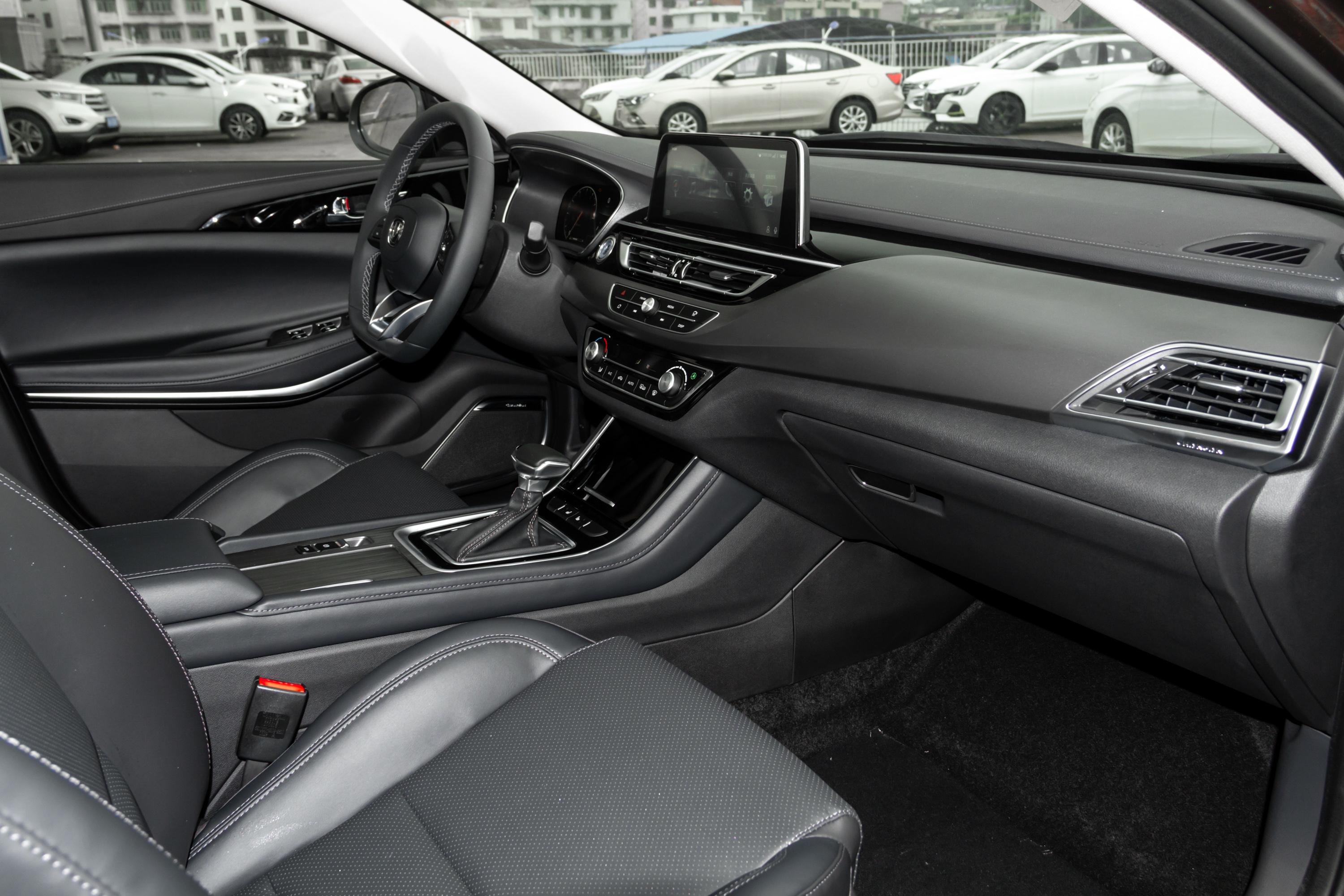 锐程cc内饰-空间-雷达-易车