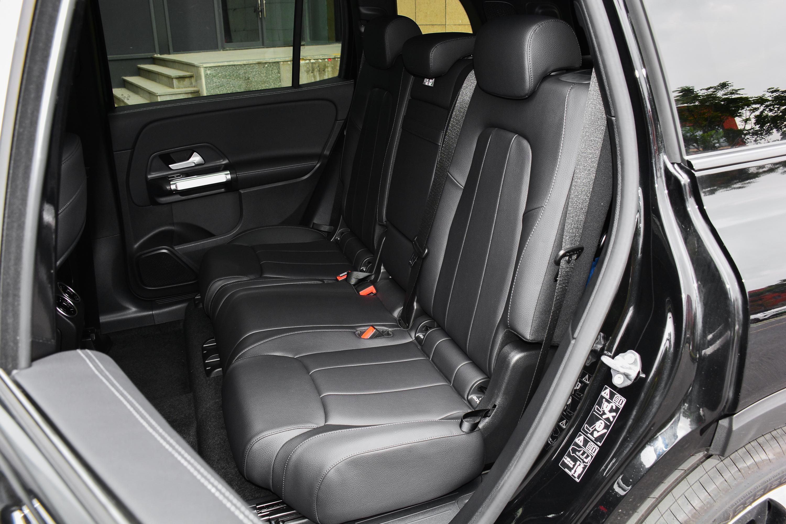 奔驰glb档次_空间_动力