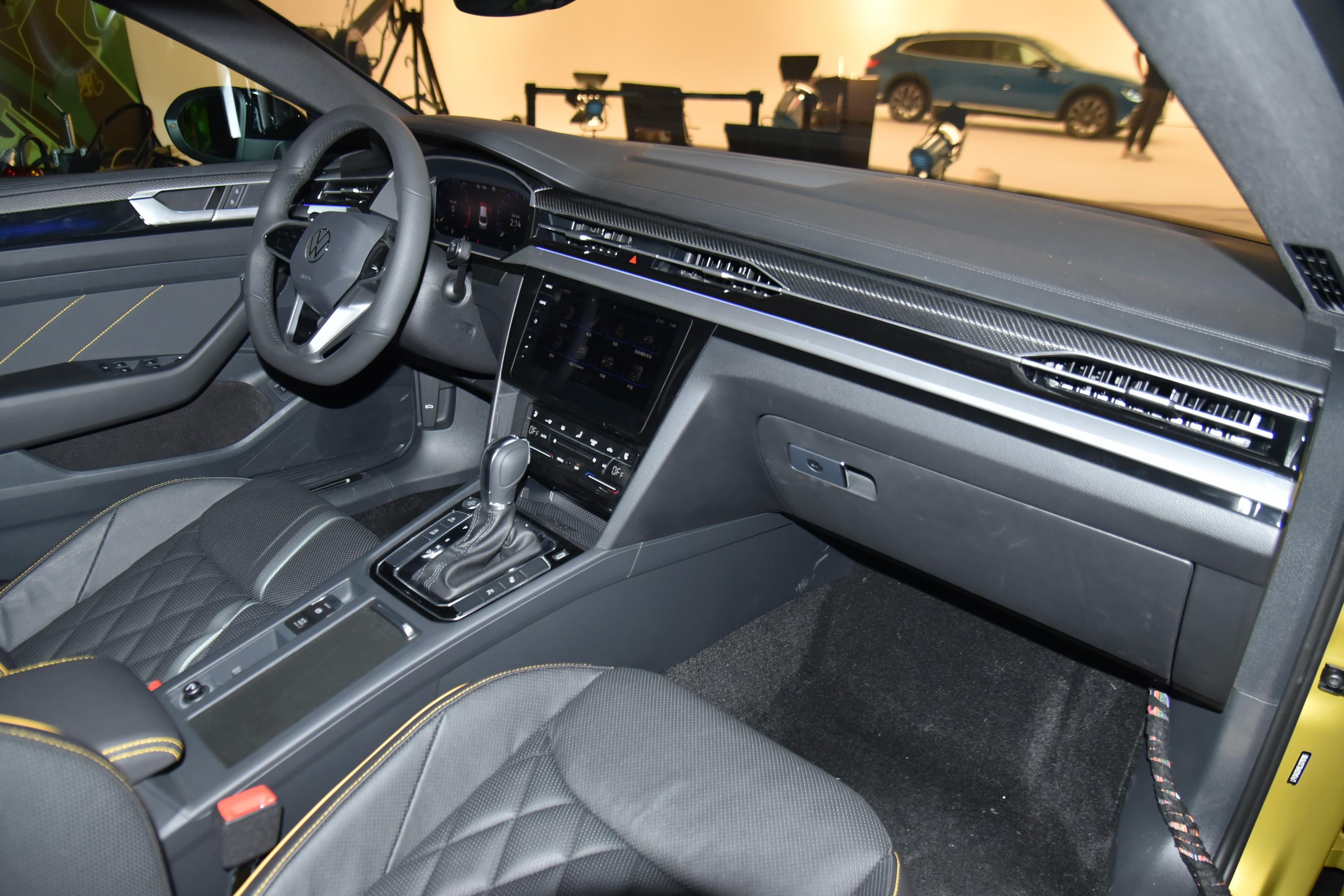 一汽大众cc内饰空间扭矩