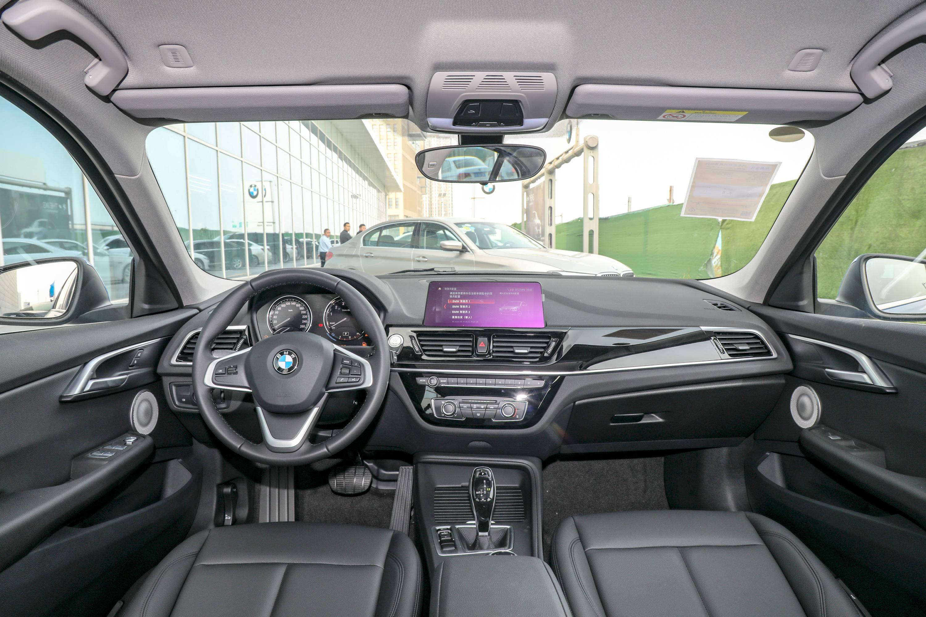 宝马1系真皮座椅-后排-发动机-易车