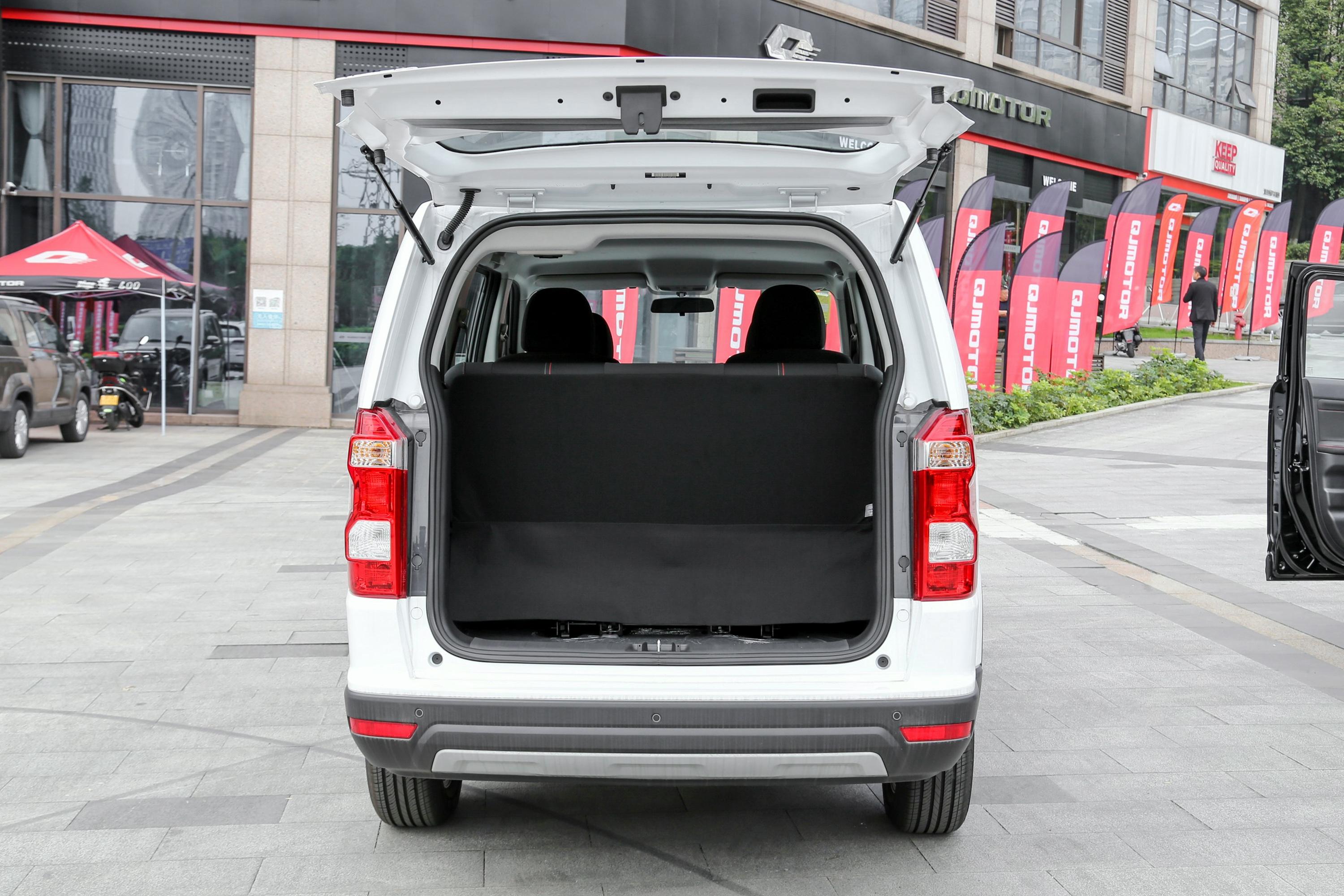 长安欧尚x70a车尾座椅气囊