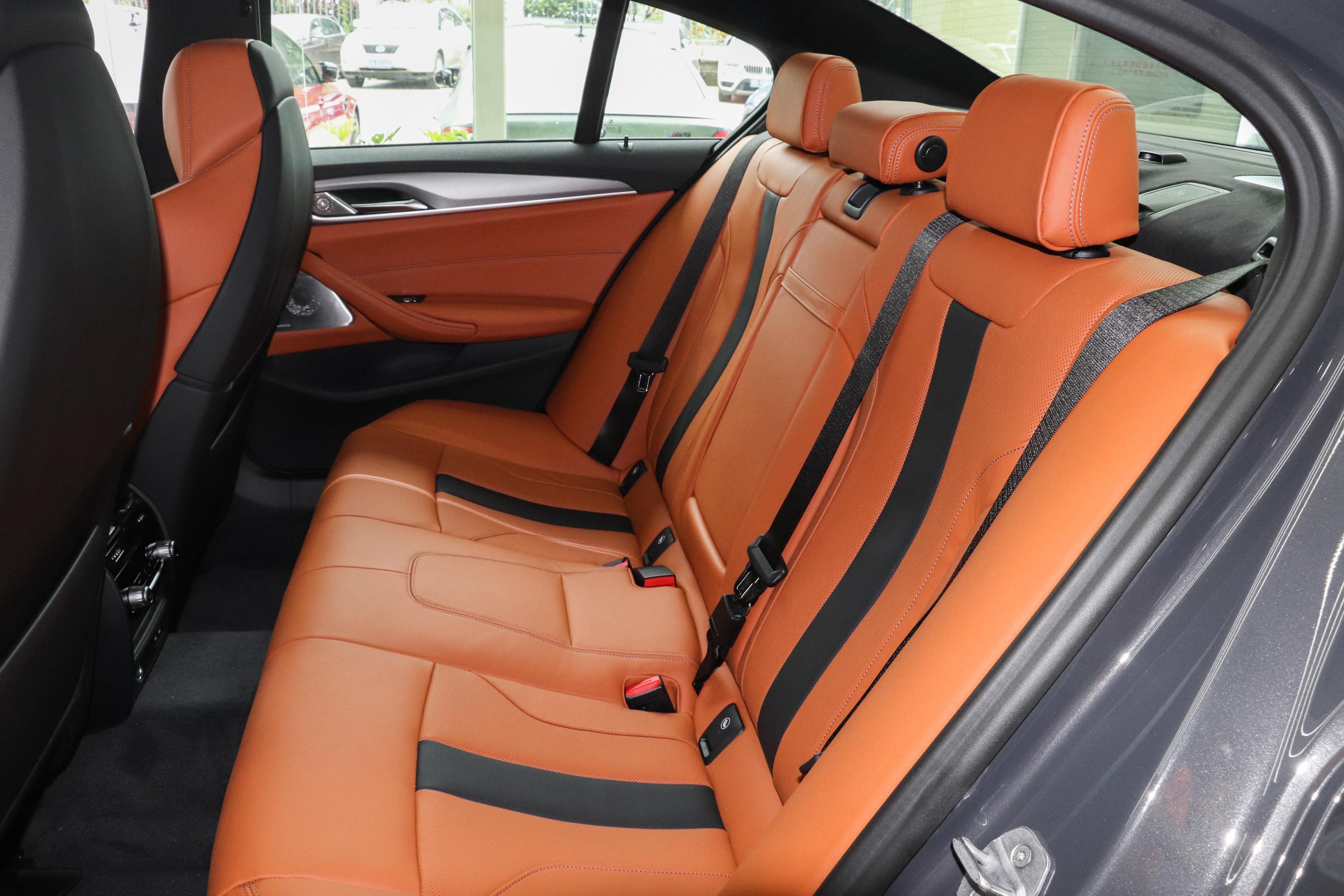 宝马m5车尾-座椅-气囊-易车