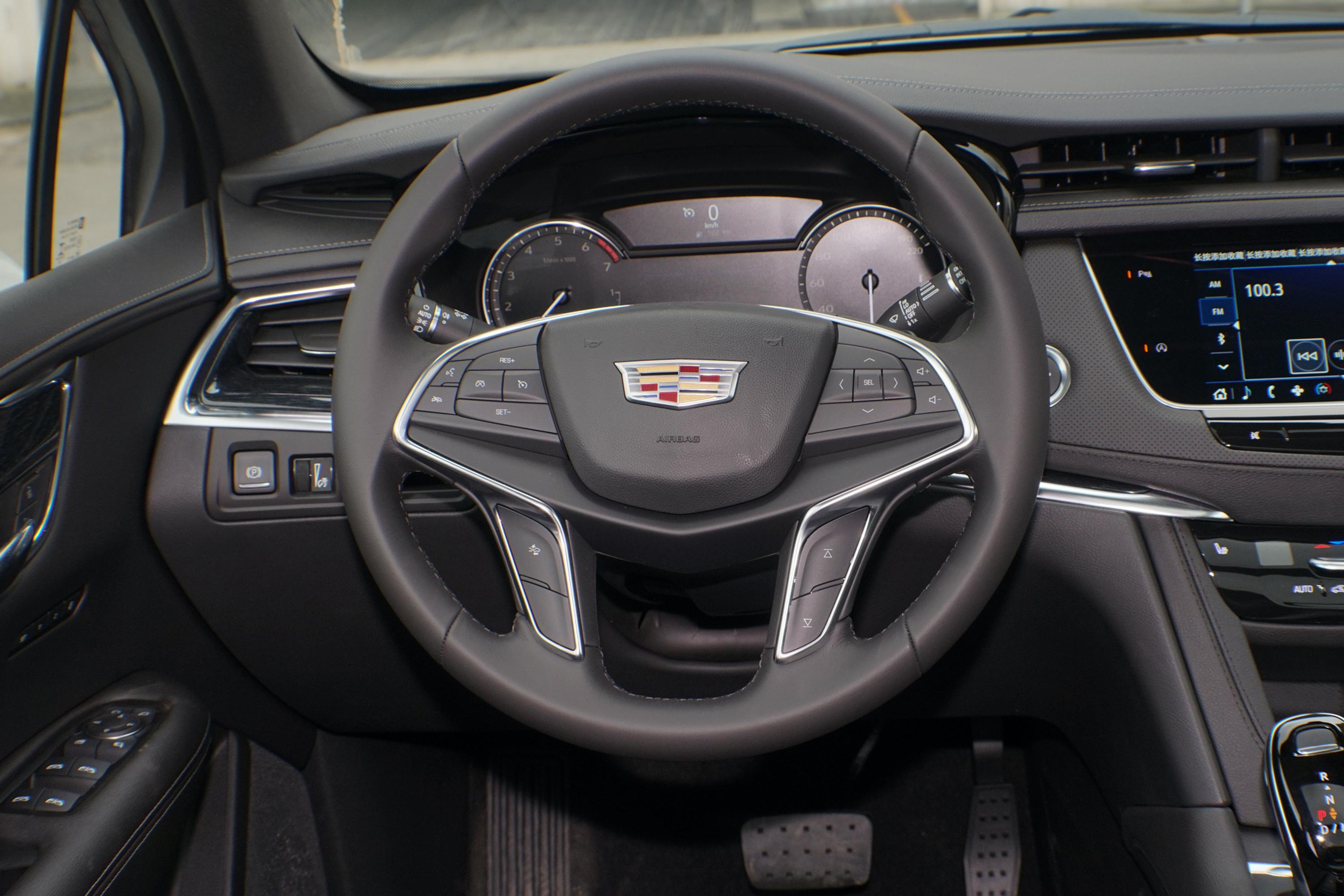 凯迪拉克xt5车灯_方向盘_气囊