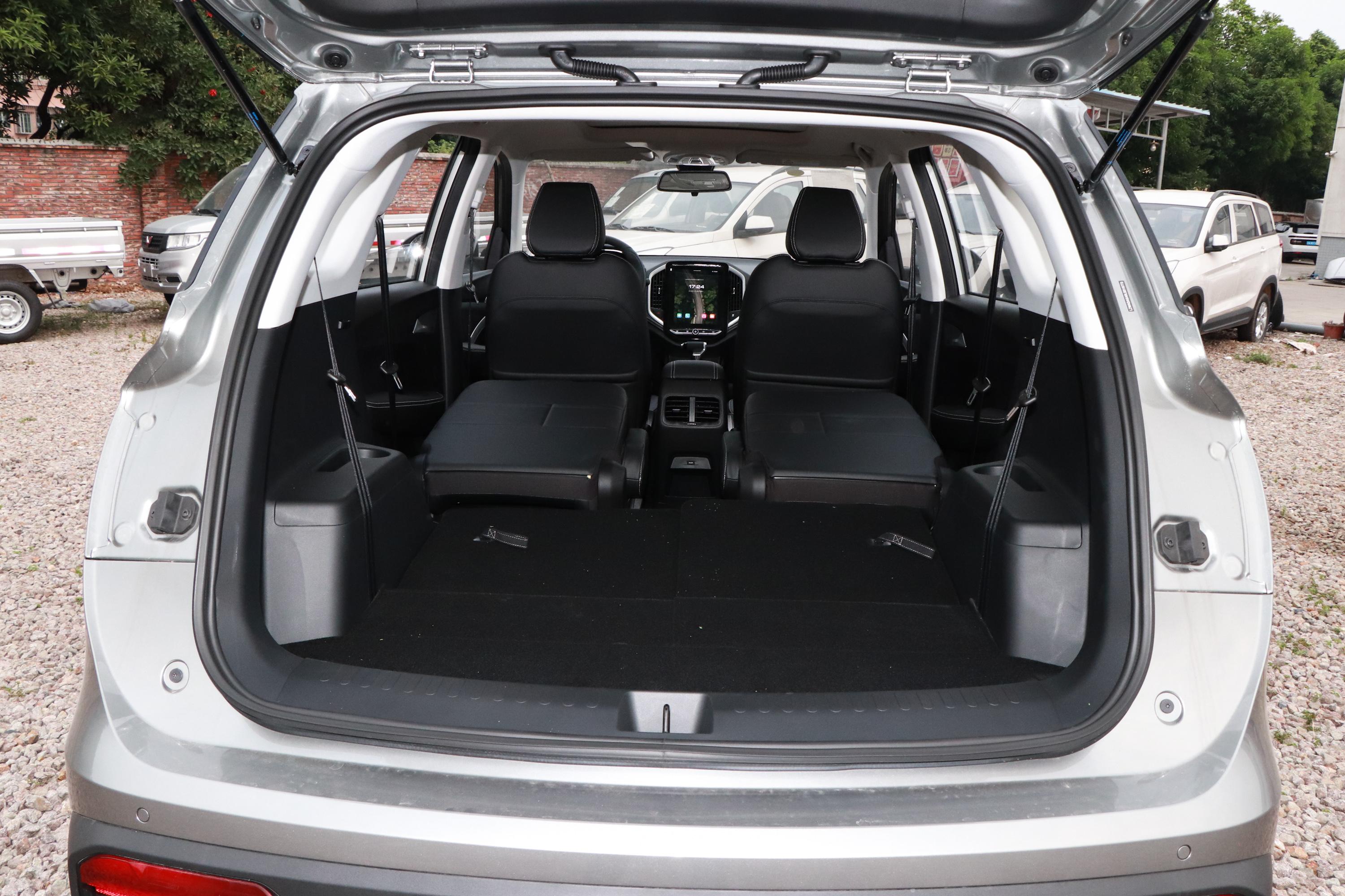 宝骏530车尾_座椅_气囊