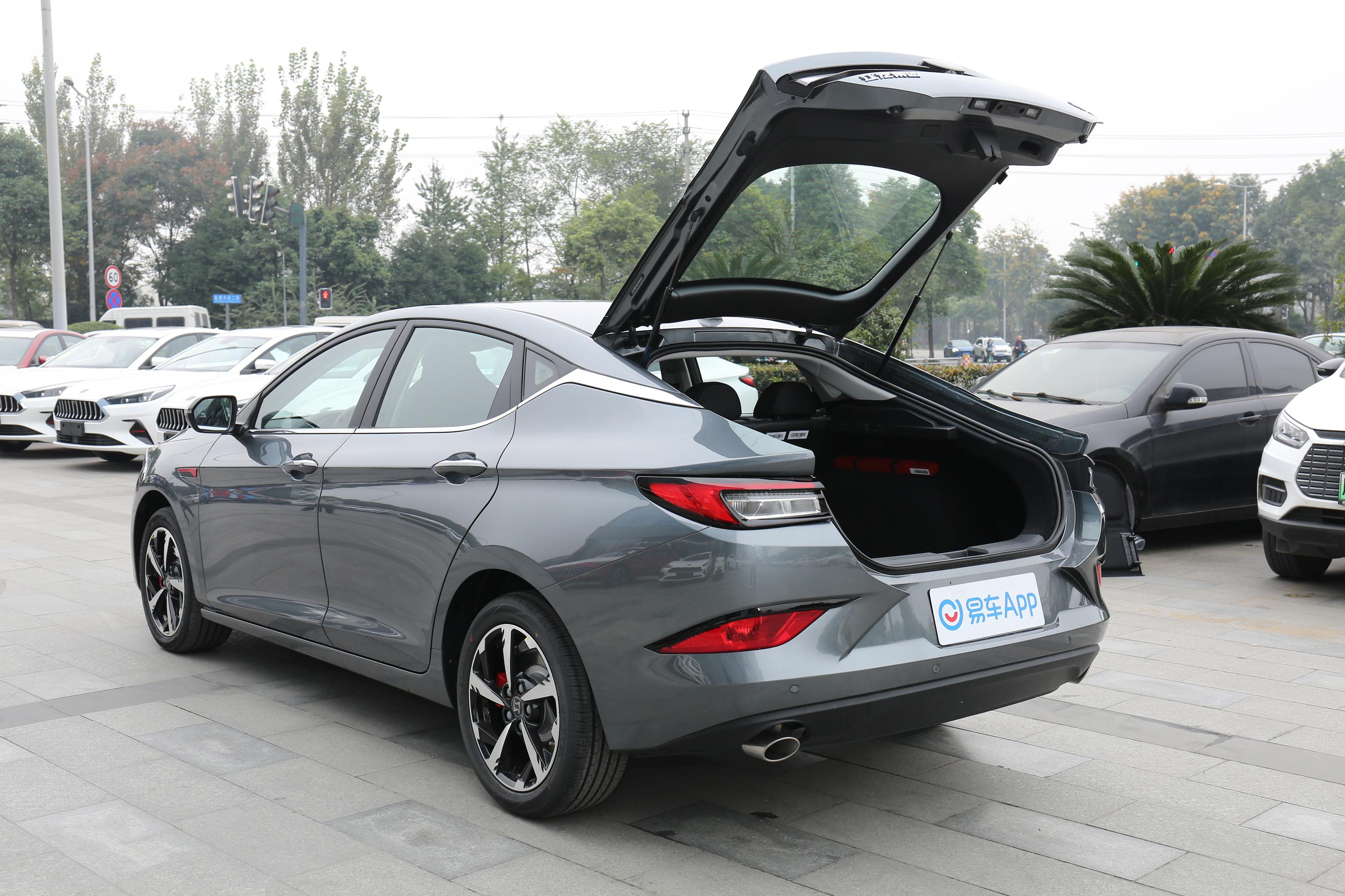 思皓a5车尾-方向盘-气囊-易车