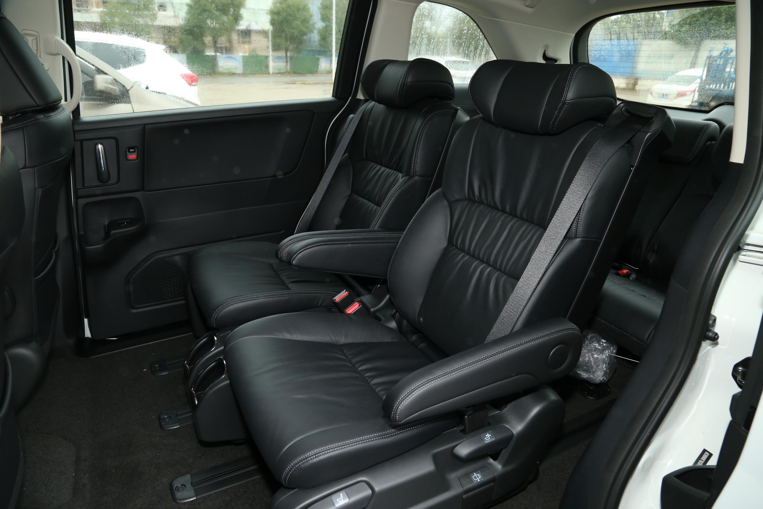 奥德赛档次_后排_发动机