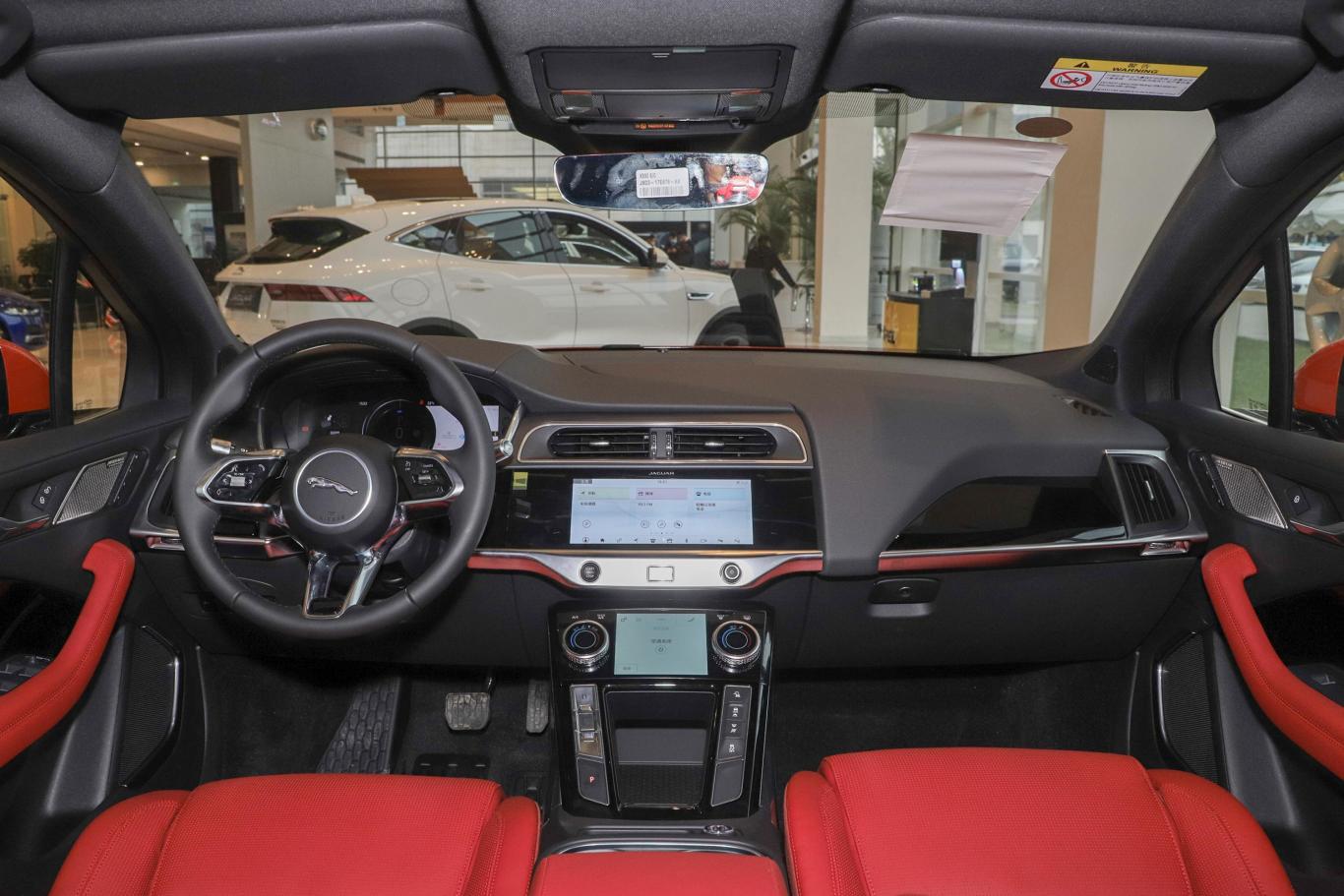 捷豹i-paceev400 hse内饰
