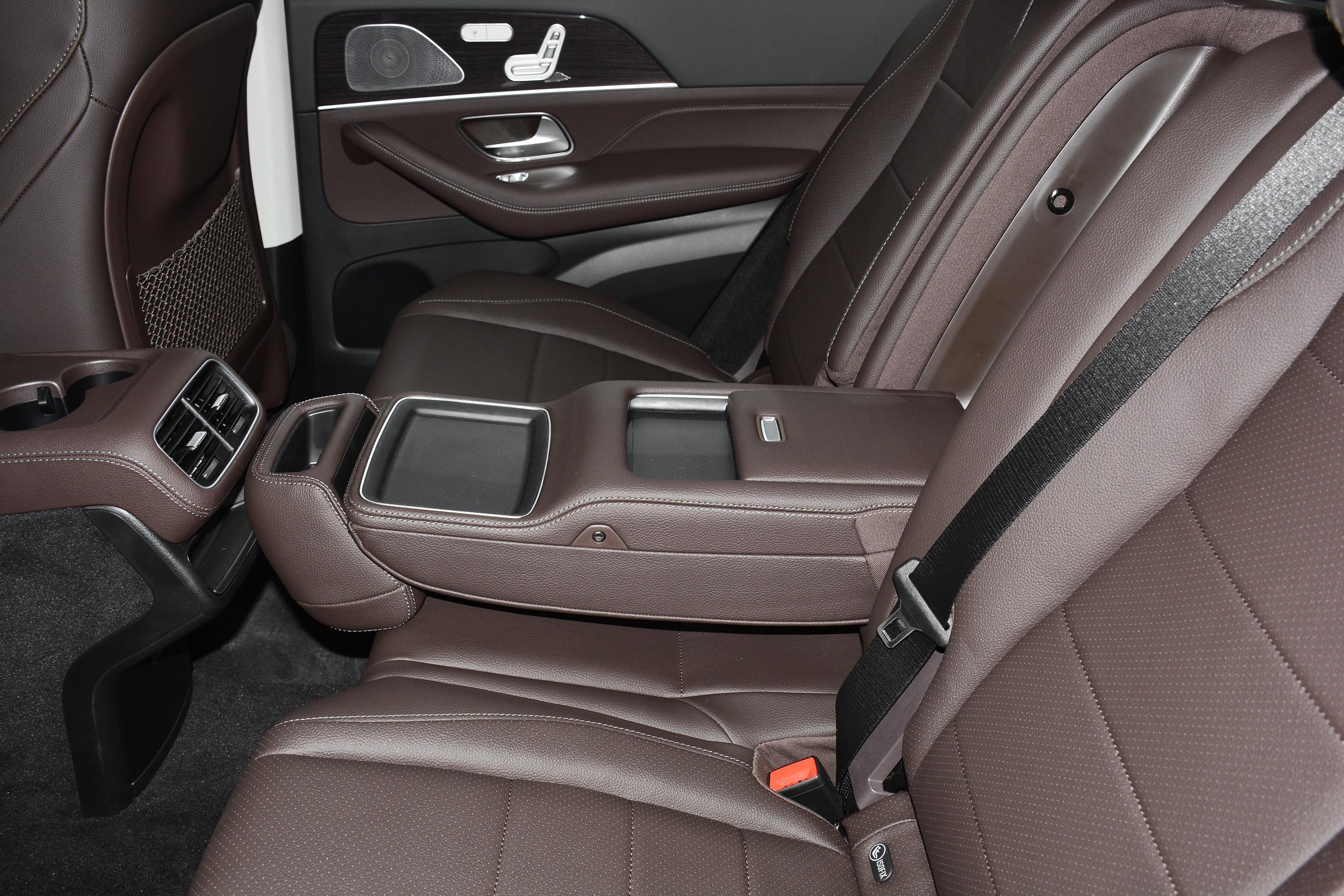 奔驰gle内饰-后排-发动机-易车