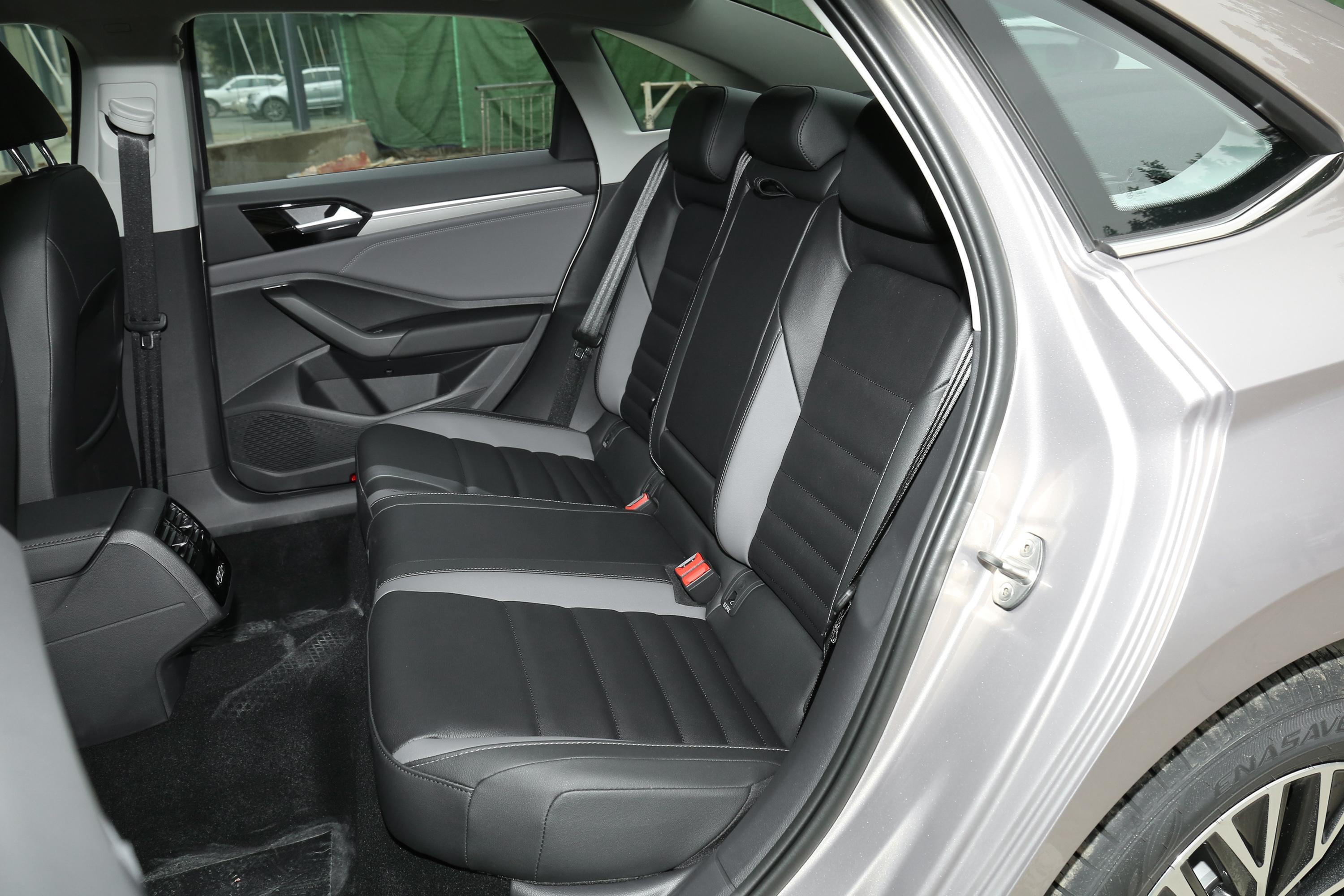 速腾空间-后排-动力-易车