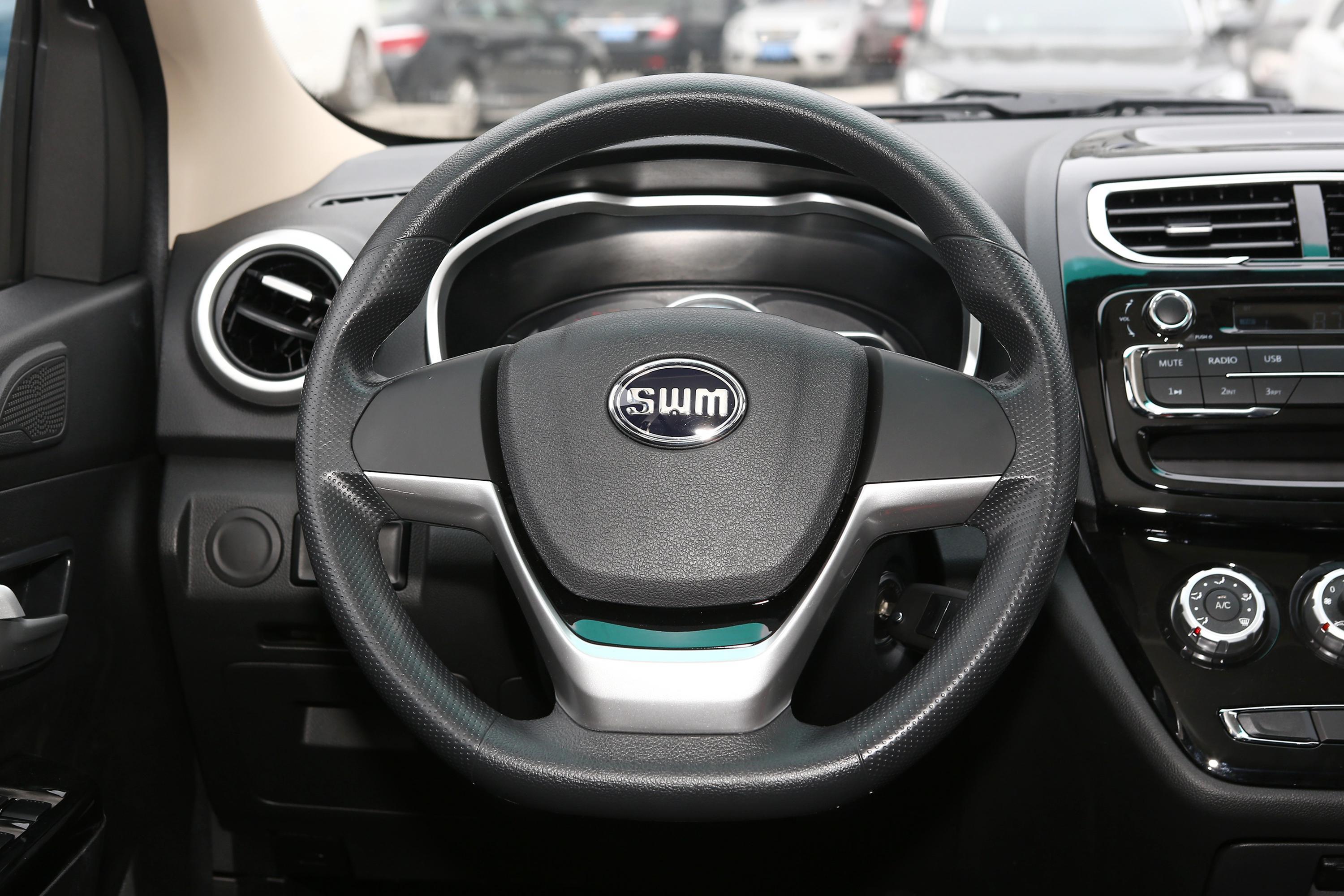 swm斯威x2车头-方向盘-空间-易车