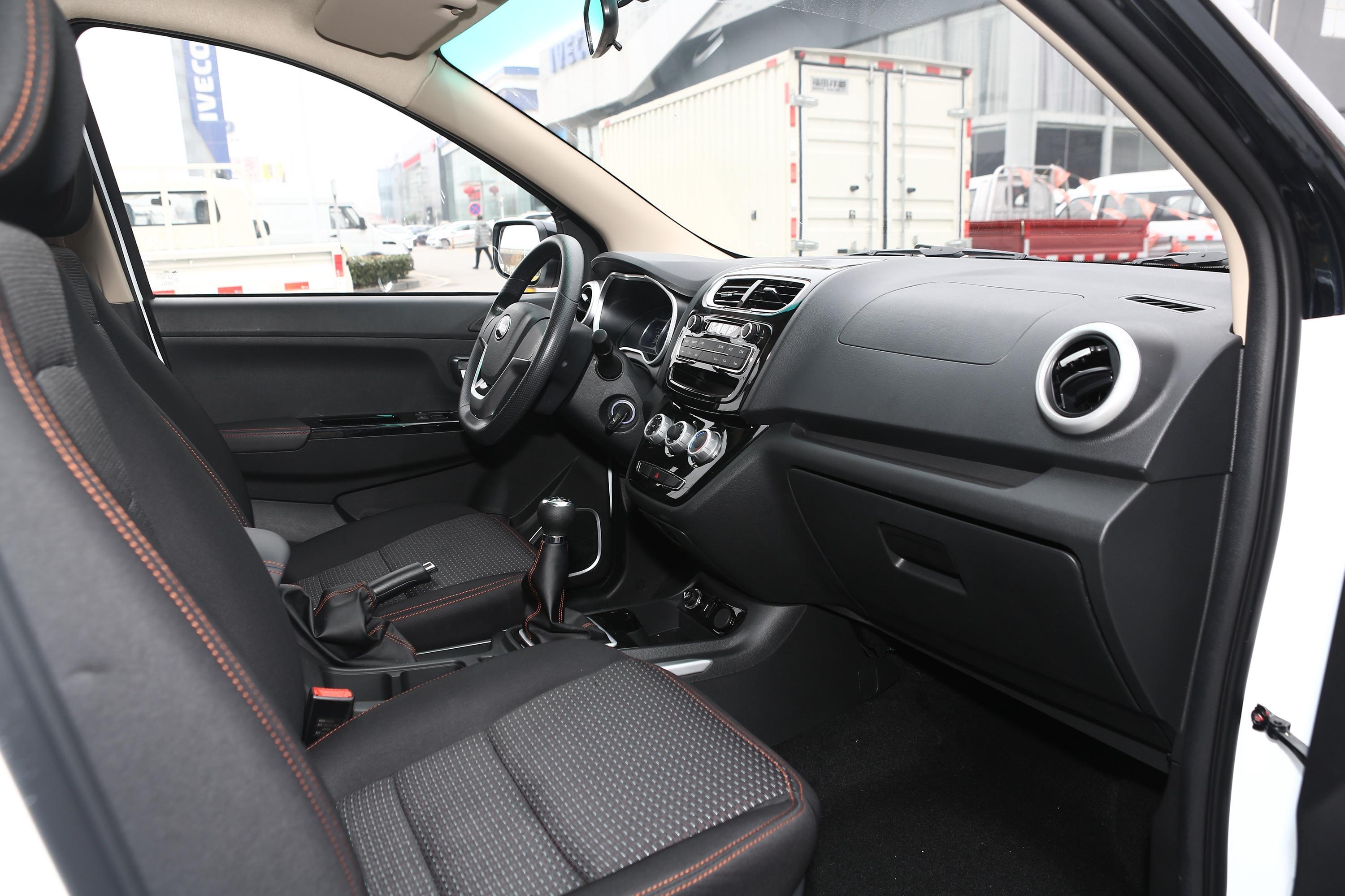 swm斯威x2车尾-座椅-空间-易车