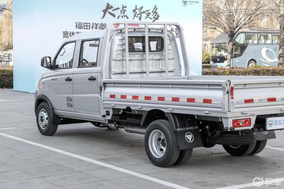 v3 1.5t 手动 双排栏板微卡 汽油 国vi(试装车)