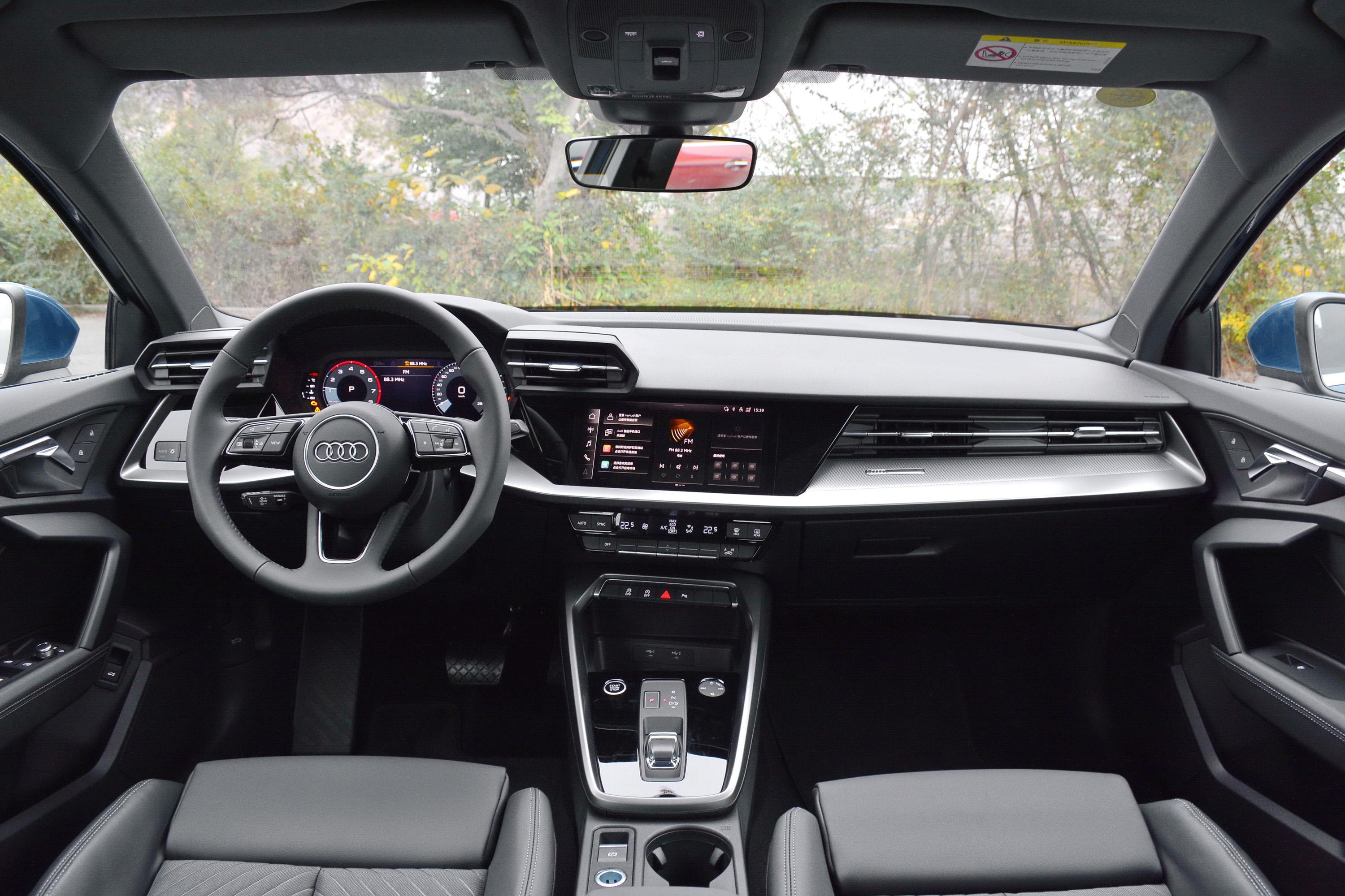 奥迪a3内饰-后排-动力-易车