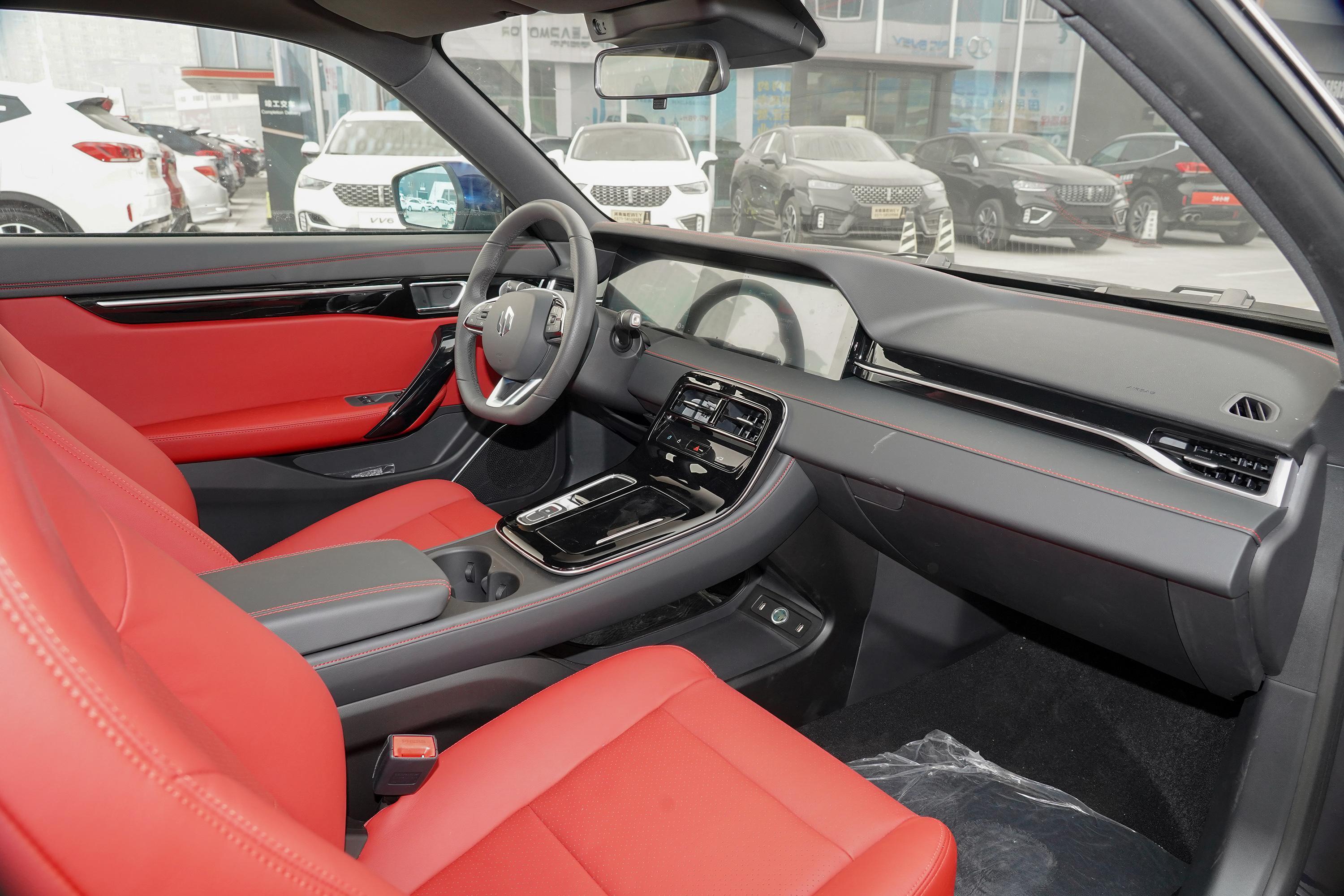 零跑s01车尾-方向盘-气囊-易车