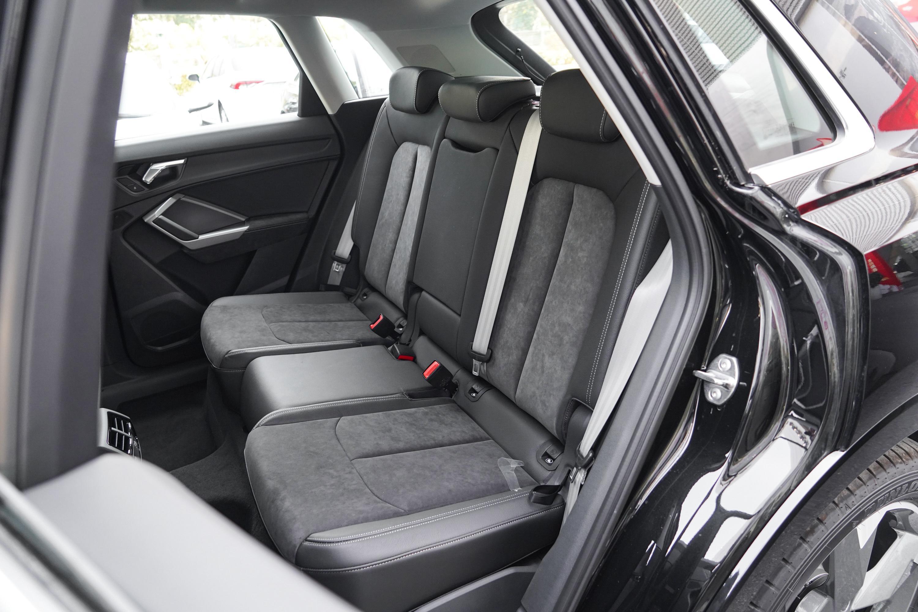 奥迪q3内饰-后排-动力-易车