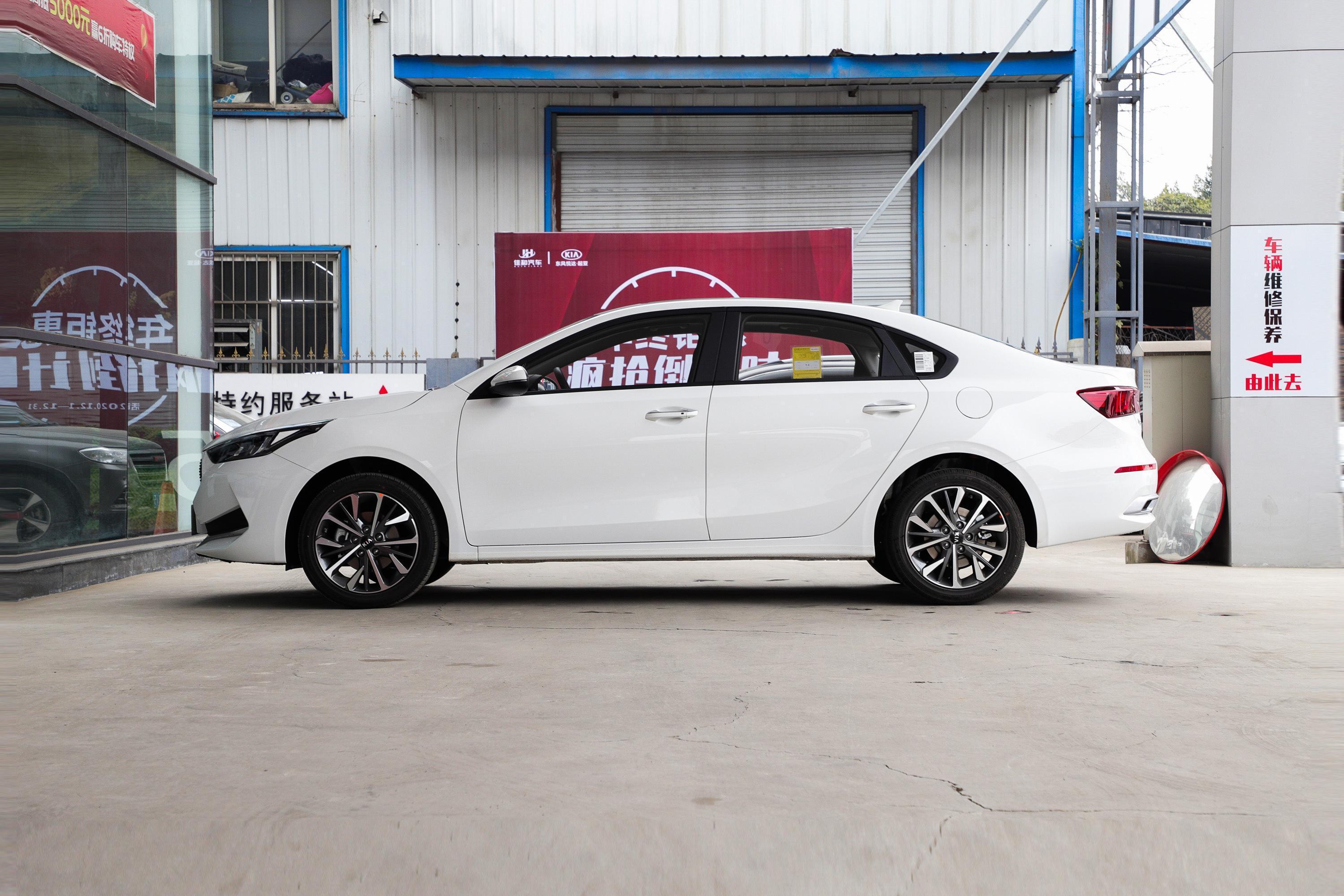 紧凑型车起亚k3为什么关注度高整体高级感很强 易车