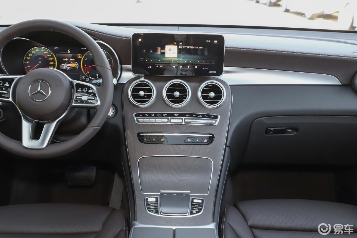 【奔驰glc2021款glc 260 l 4matic 豪华型中控台整体汽车图片-汽车