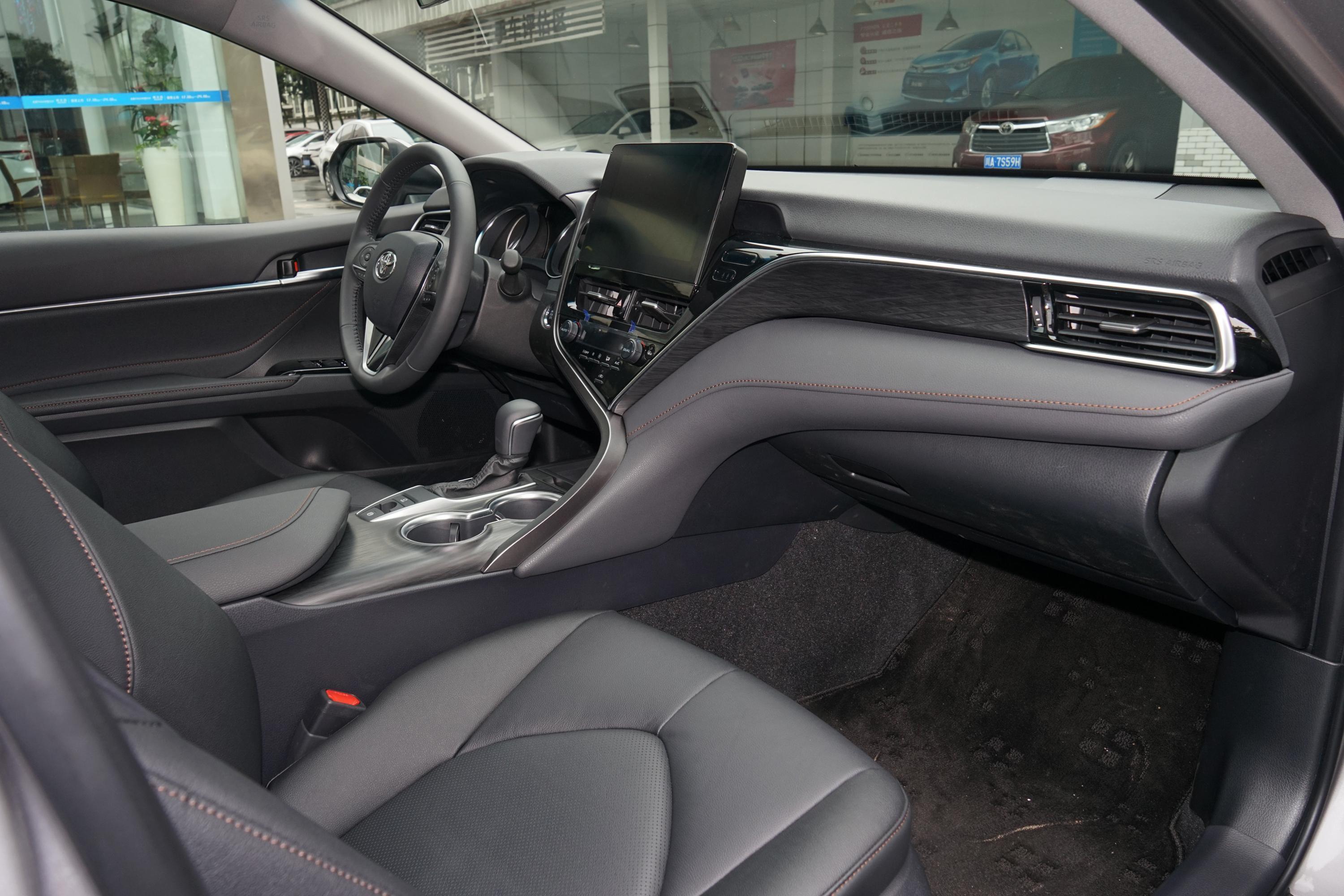 凯美瑞内饰-轴距-雷达-易车