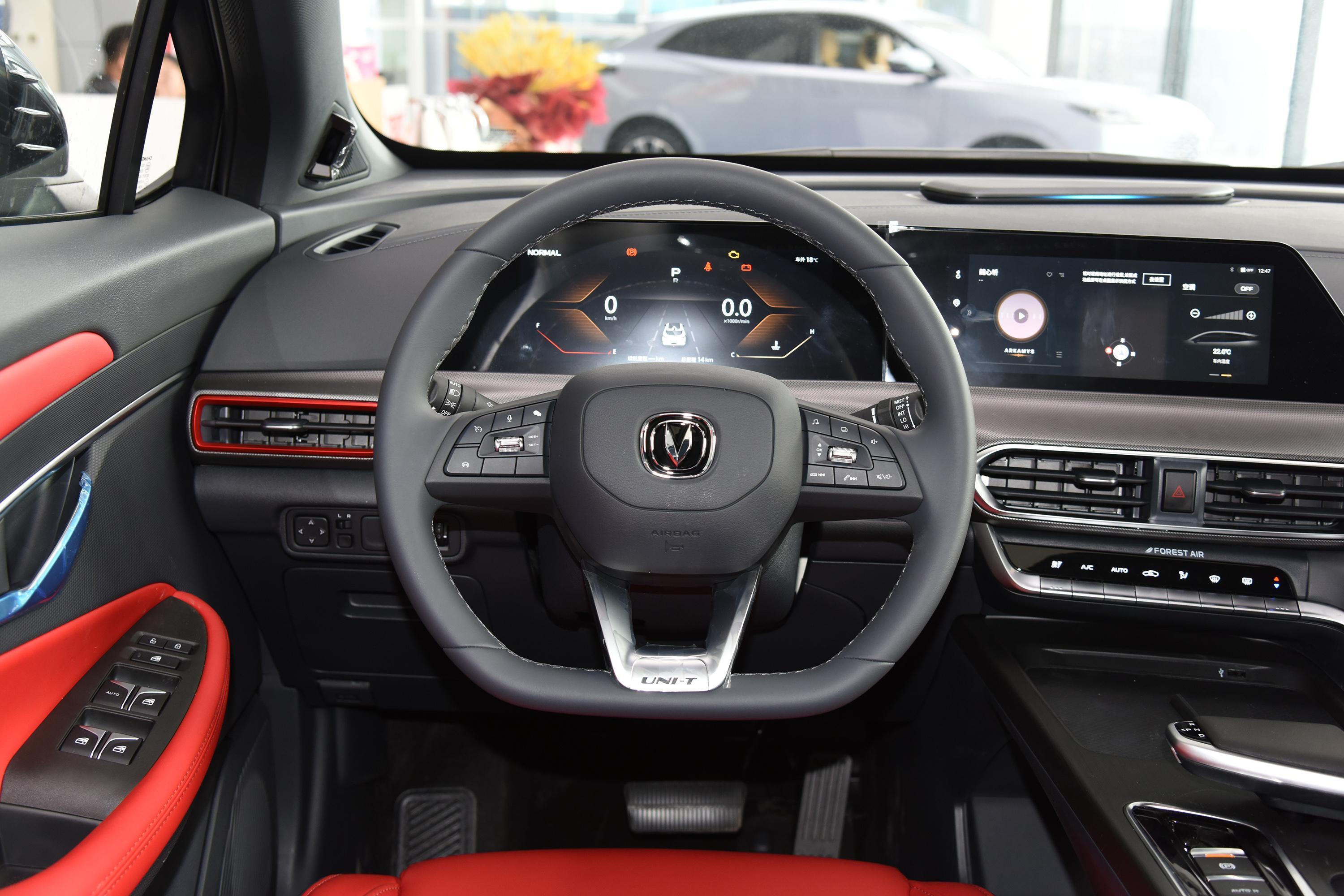 长安uni-t车头_方向盘_气囊