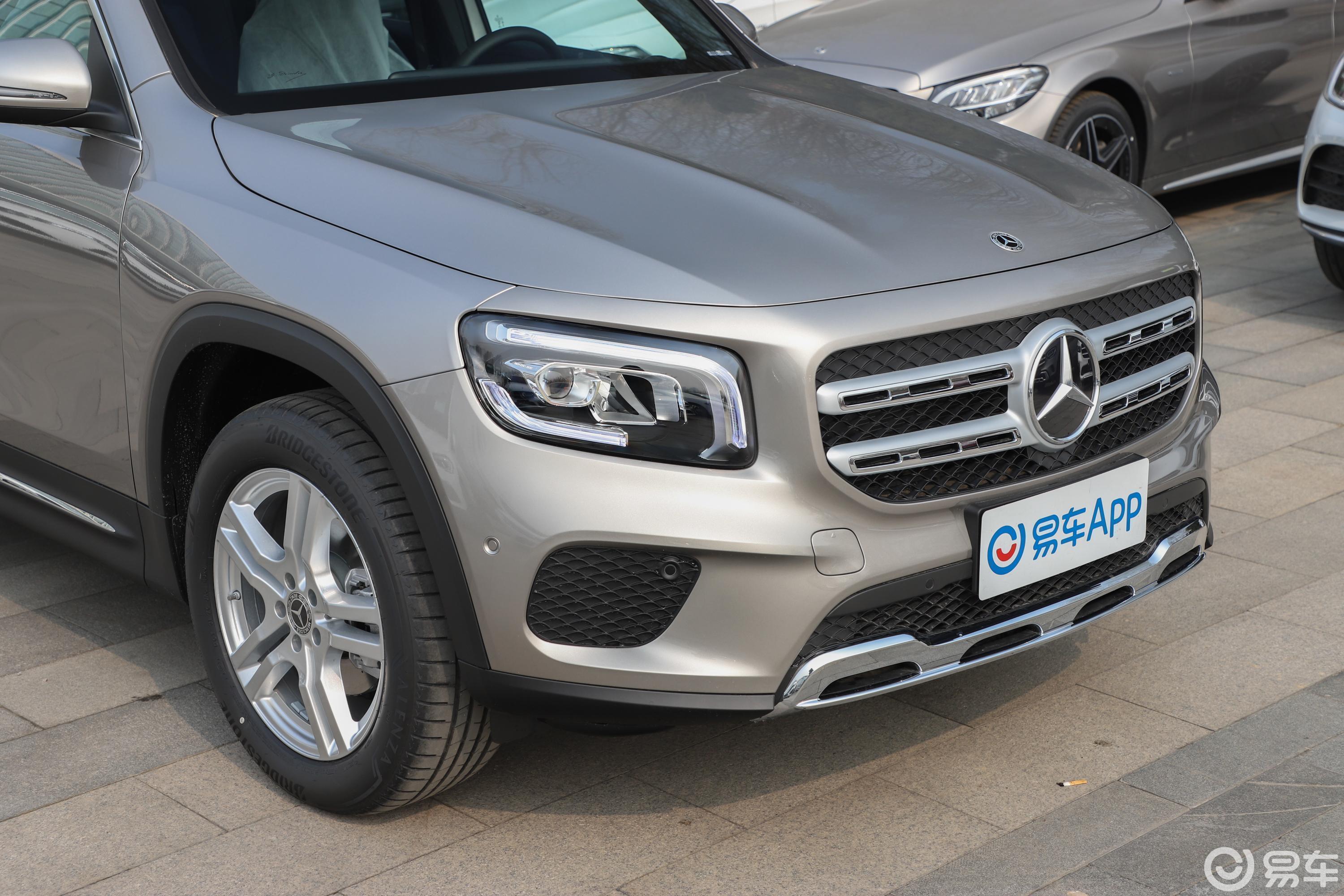 【2021款 glb 200 动感型汽车图片-汽车图片大全】-易车