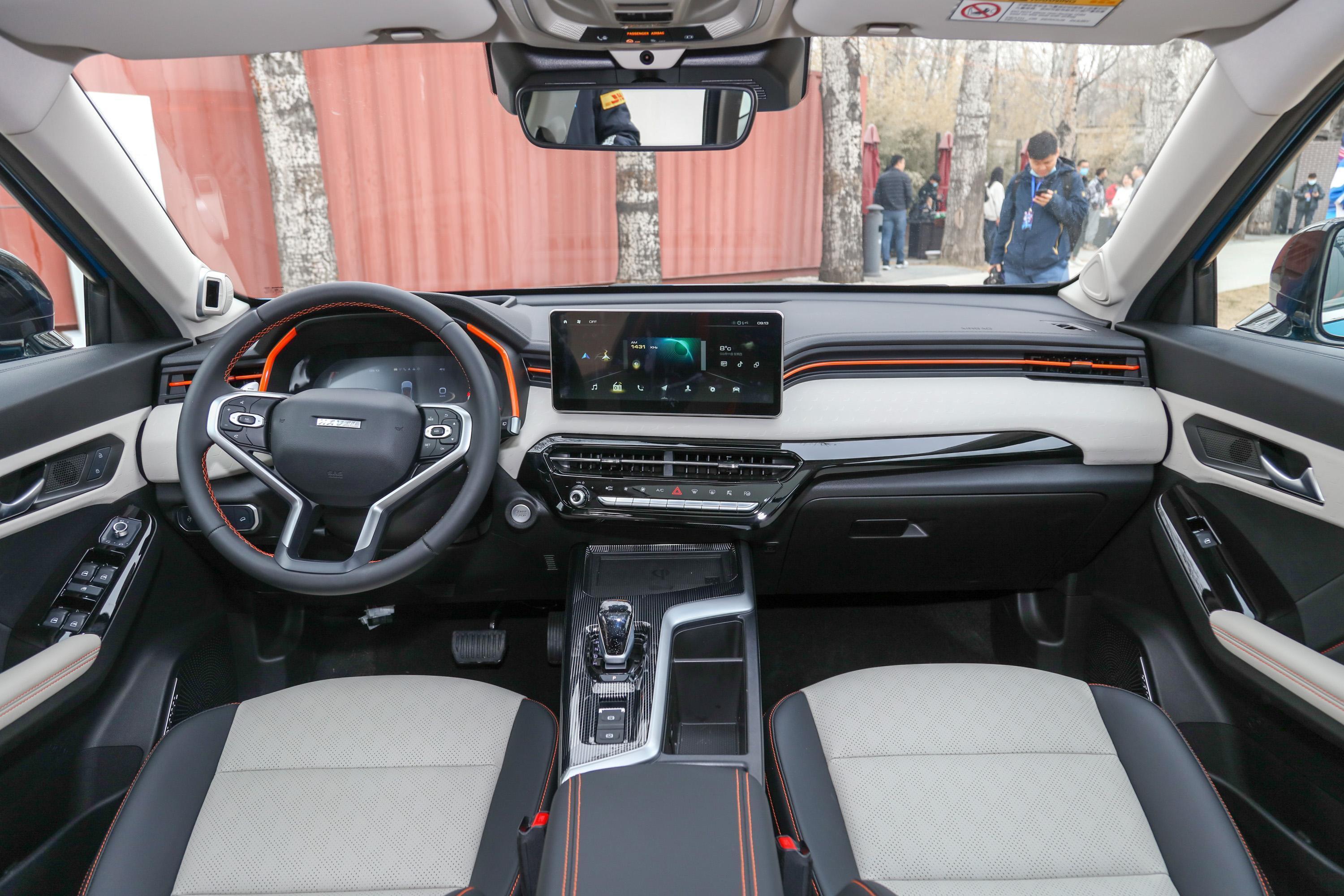 哈弗赤兔内饰-后排-双离合-易车